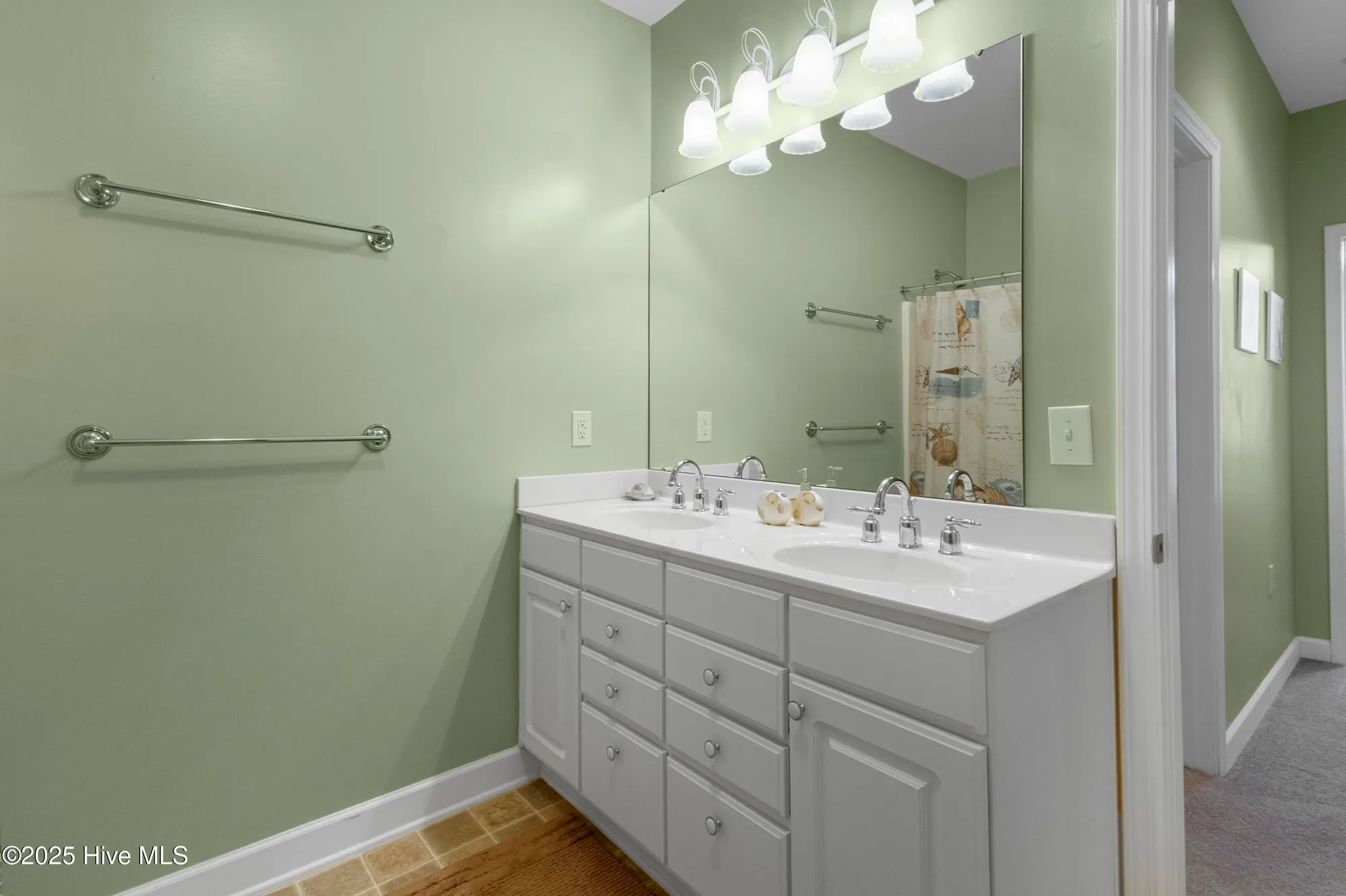 Property Slideshow image 27 of 37 | 395 s crow creek dr 1513, Calabash, NC, 28467