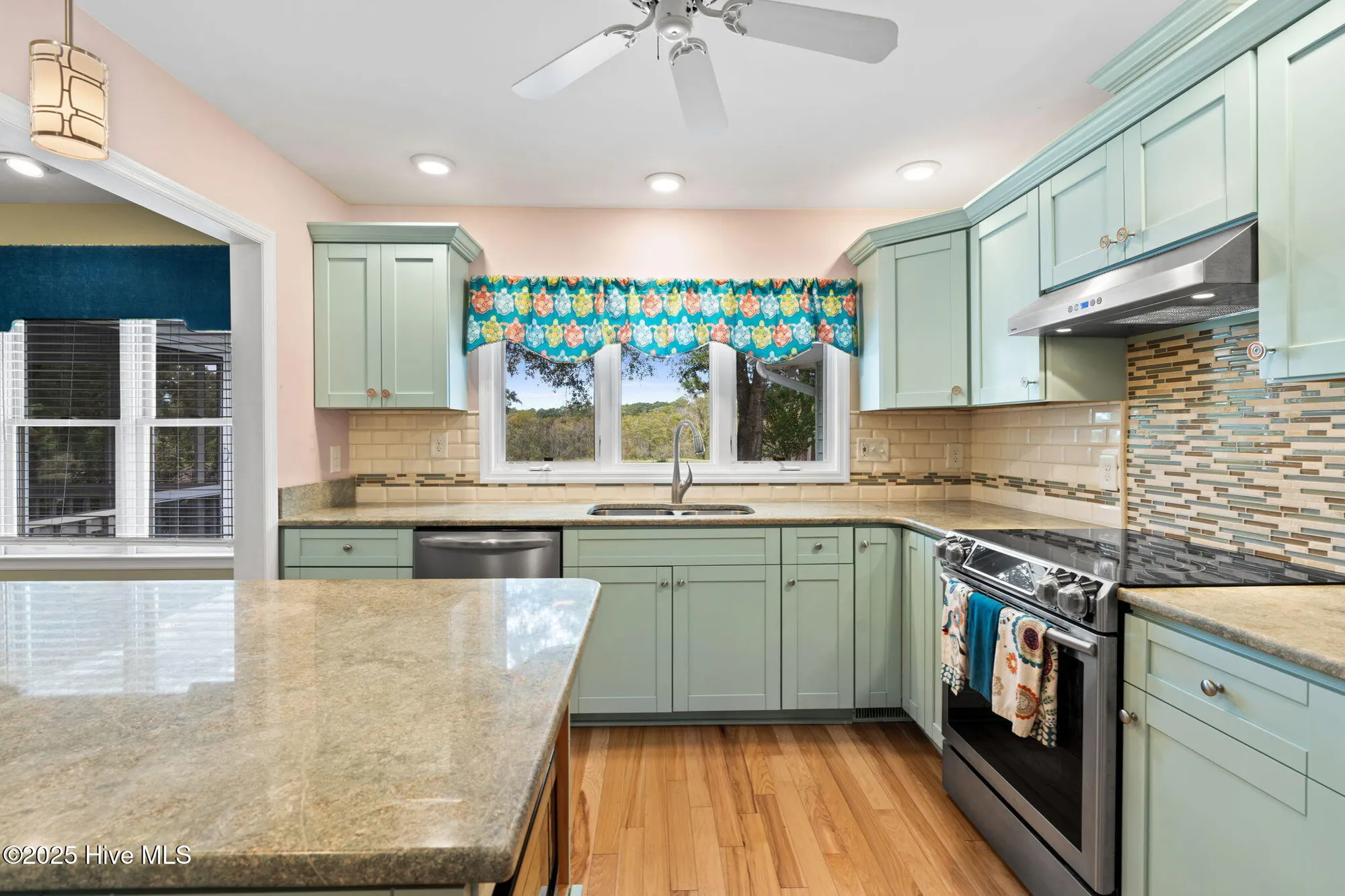 Property Slideshow image 12 of 69 | 265 creek view dr, Sunset Beach, NC, 28468