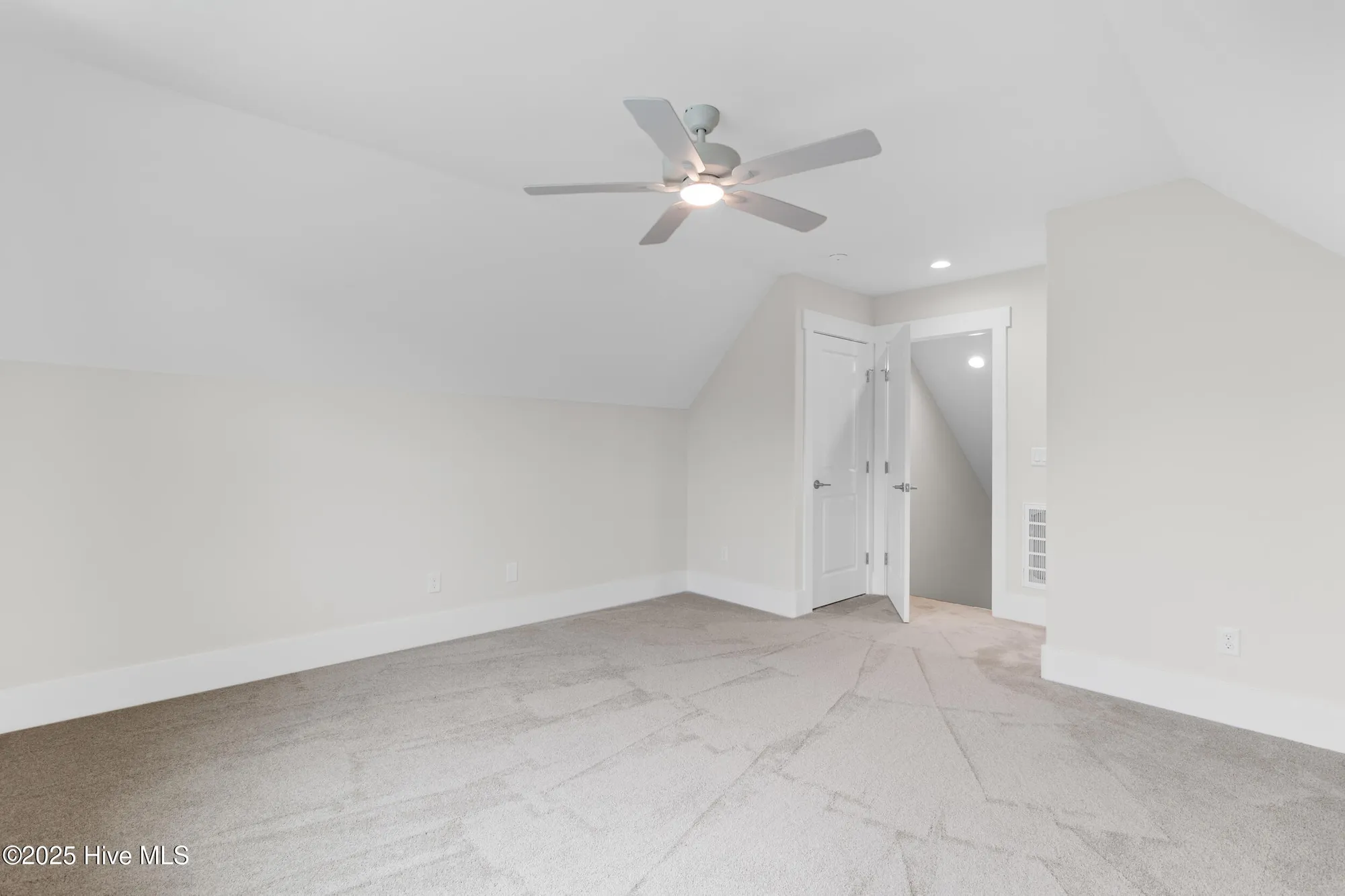 Property Slideshow image 31 of 43 | 428 motts forest rd, Wilmington, NC, 28412