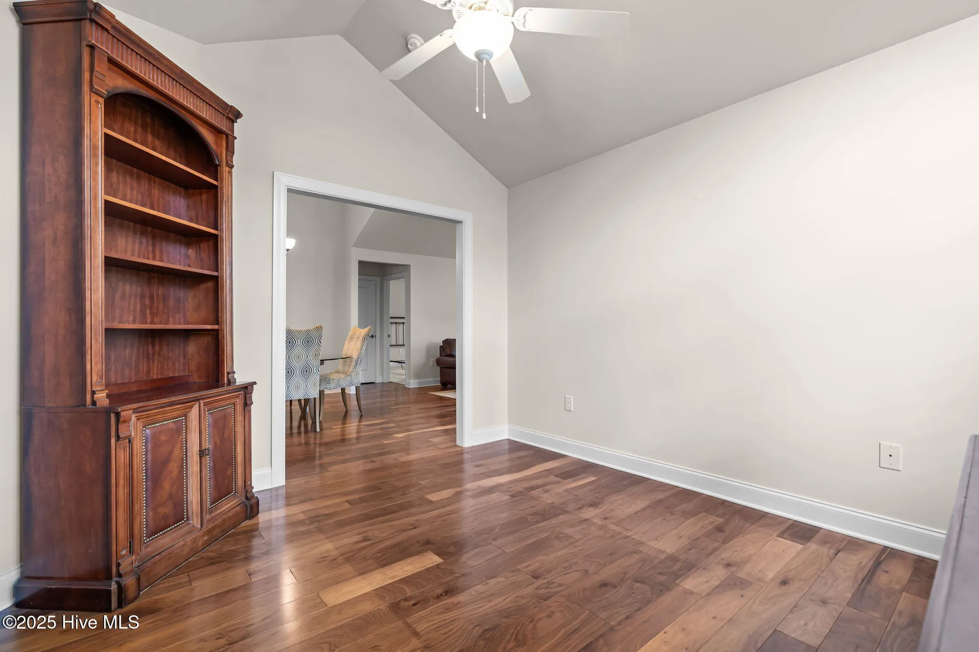 Property Slideshow image 12 of 34 | 105 e chelsea ct, Southern Pines, NC, 28387