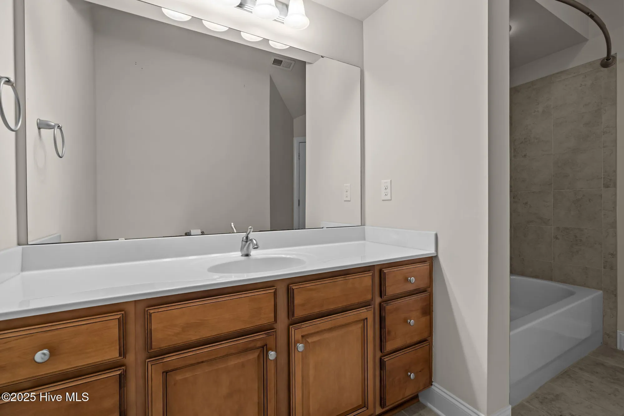 Property Slideshow image 27 of 34 | 105 e chelsea ct, Southern Pines, NC, 28387