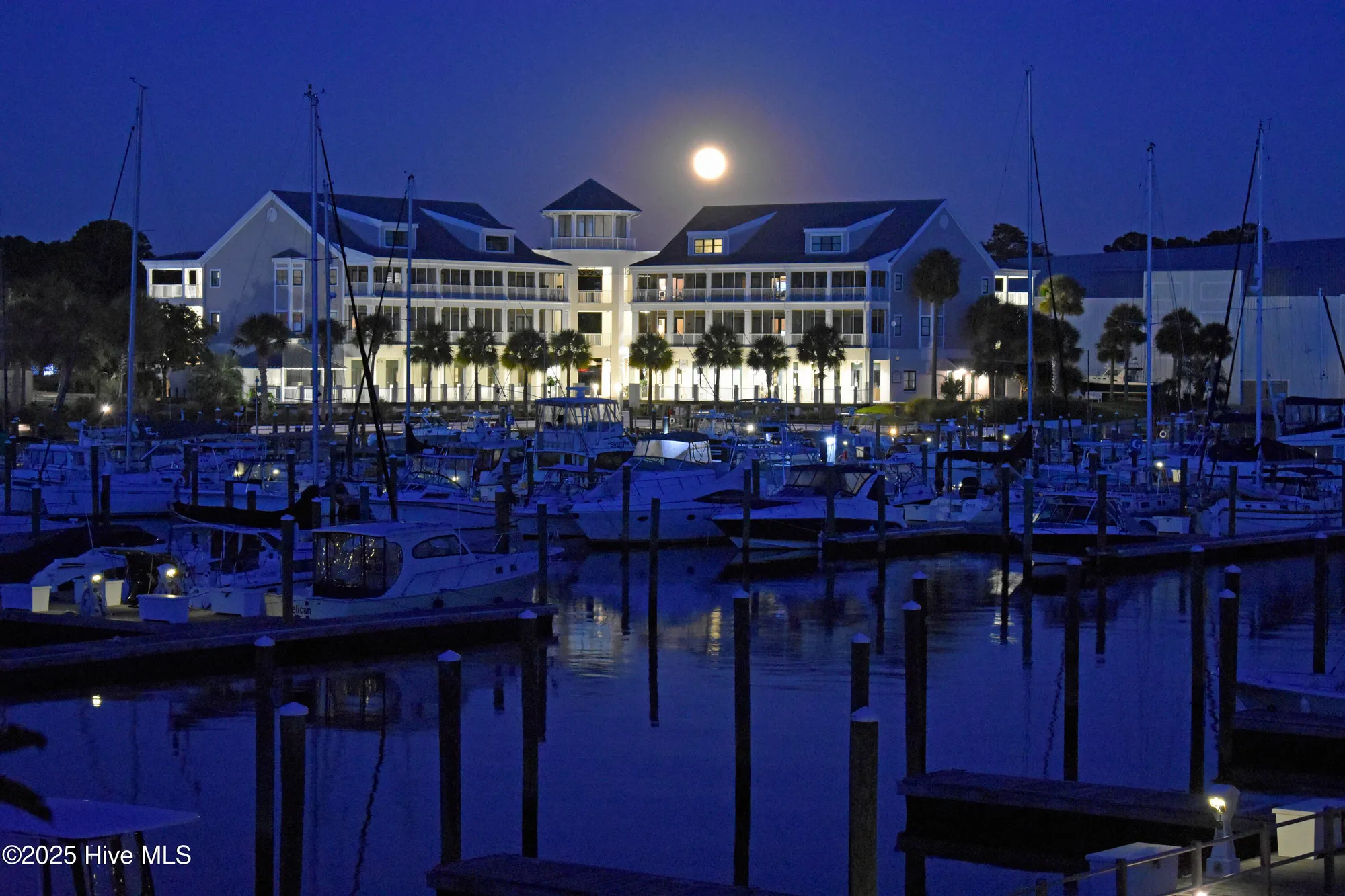 Property Slideshow image 10 of 21 | 2571 st james dr # c43, Southport, NC, 28461