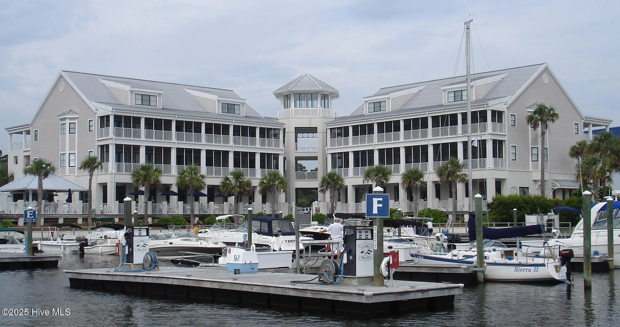 Property Slideshow image 9 of 21 | 2571 st james dr # c43, Southport, NC, 28461