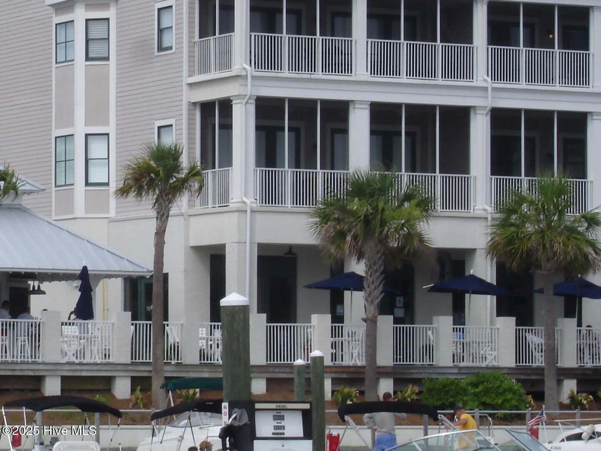 Property Slideshow image 14 of 21 | 2571 st james dr # c43, Southport, NC, 28461