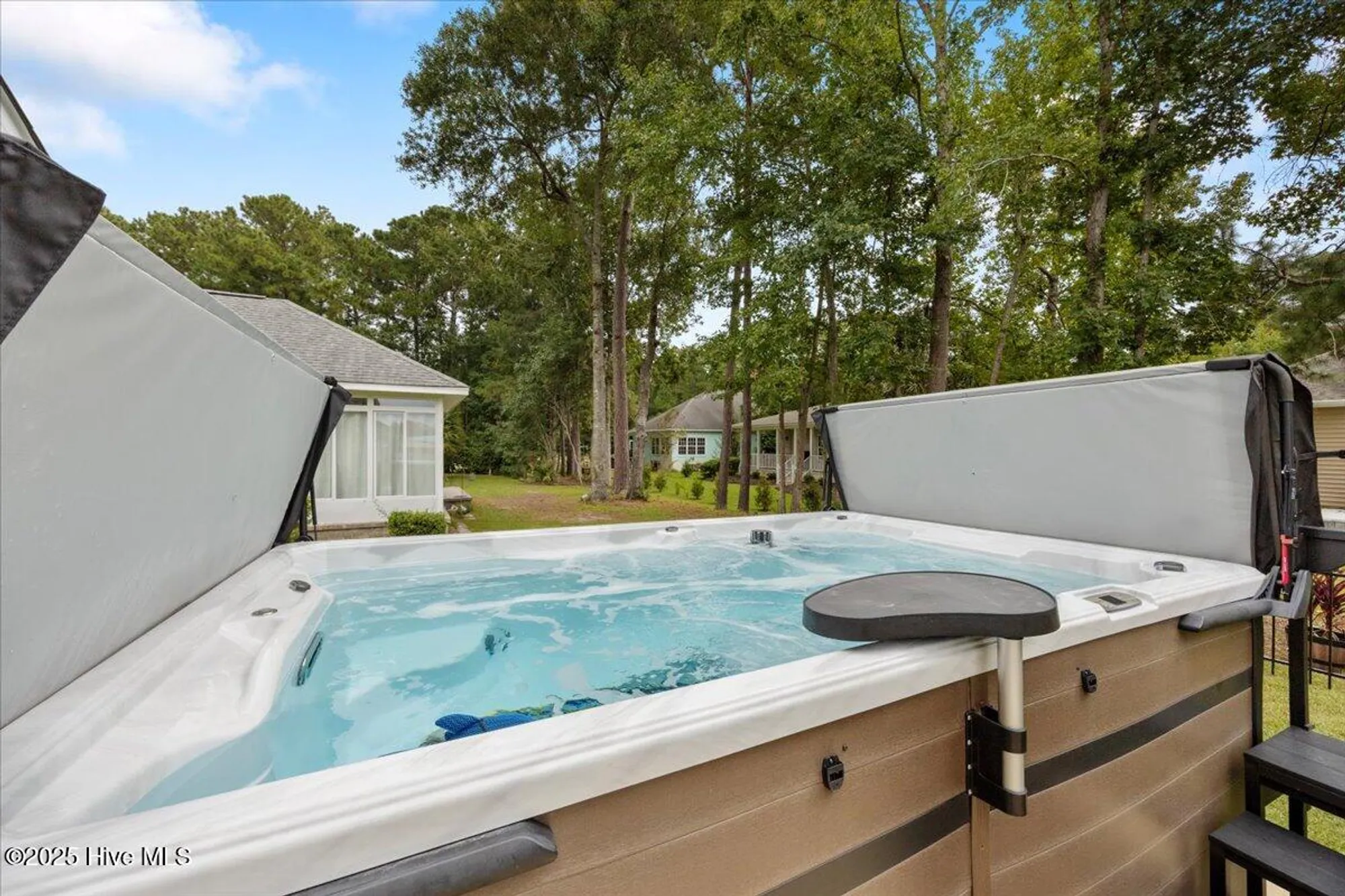 Property Slideshow image 37 of 57 | 8845 lansdowne dr, Calabash, NC, 28467