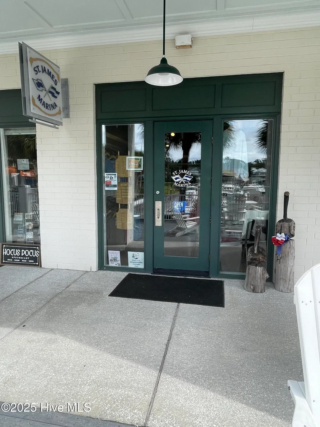 Property Slideshow image 19 of 21 | 2571 st james dr # c43, Southport, NC, 28461