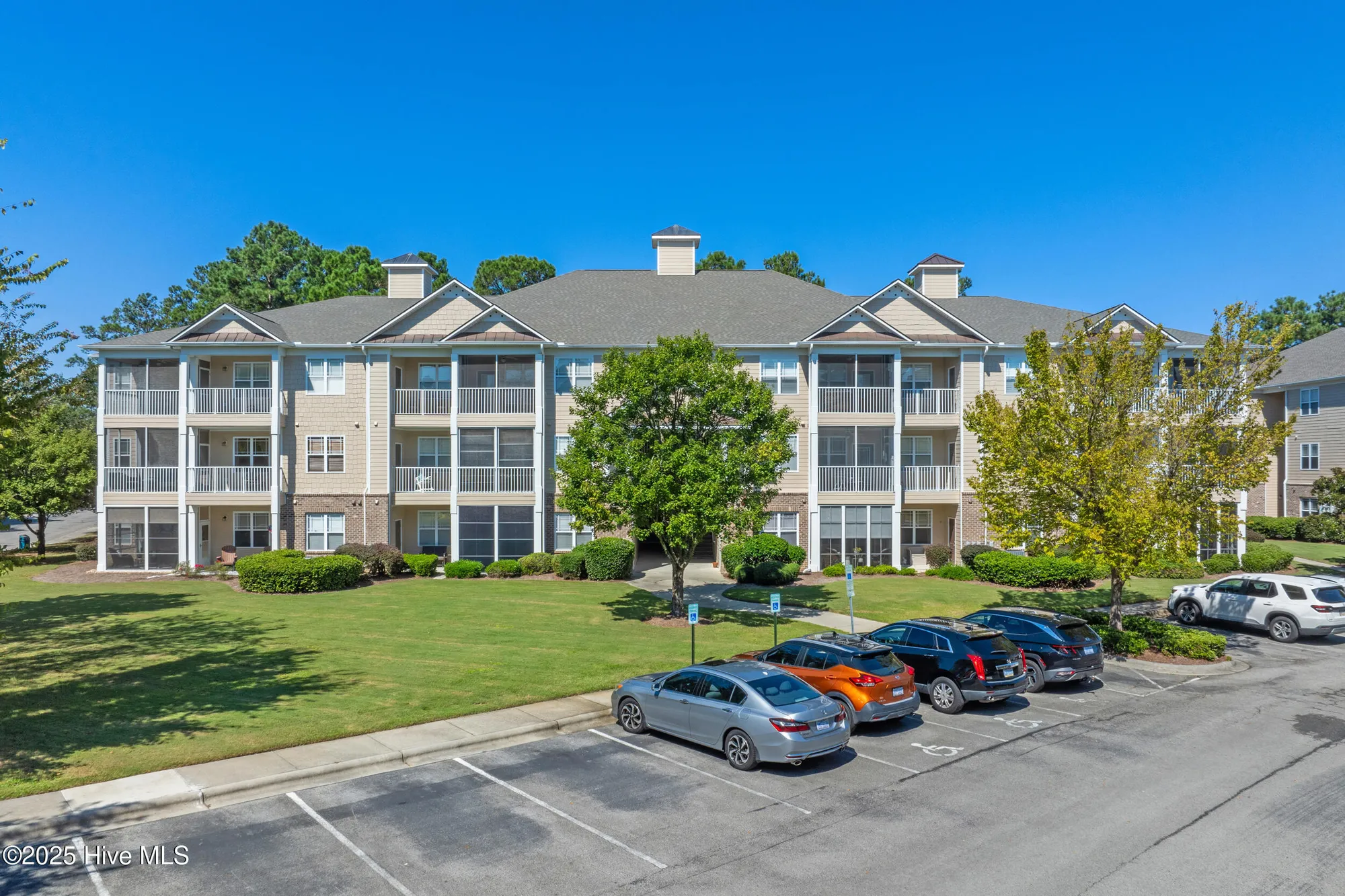 Property Slideshow image 1 of 35 | 290 woodlands way 5, Calabash, NC, 28467
