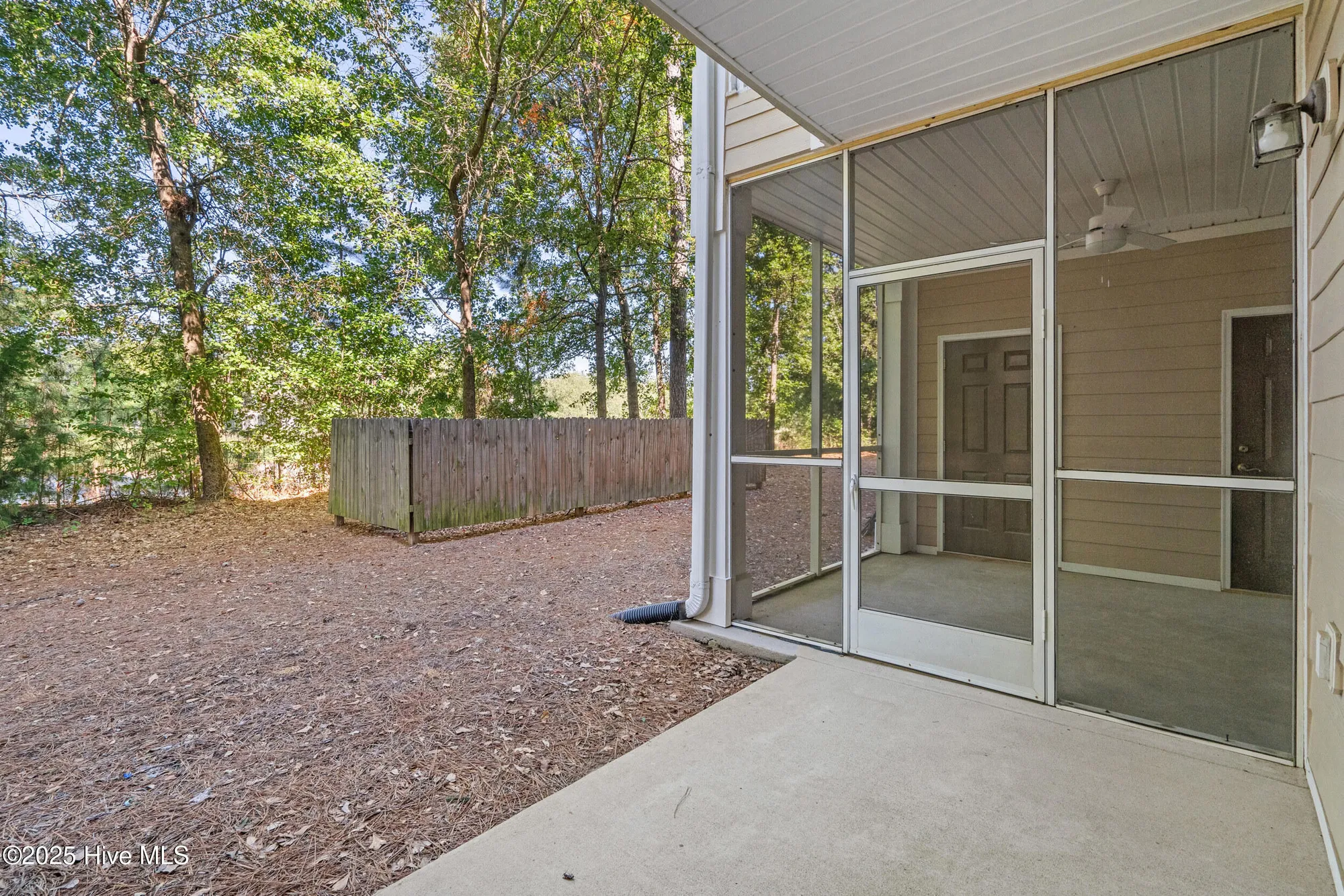 Property Slideshow image 19 of 35 | 290 woodlands way 5, Calabash, NC, 28467