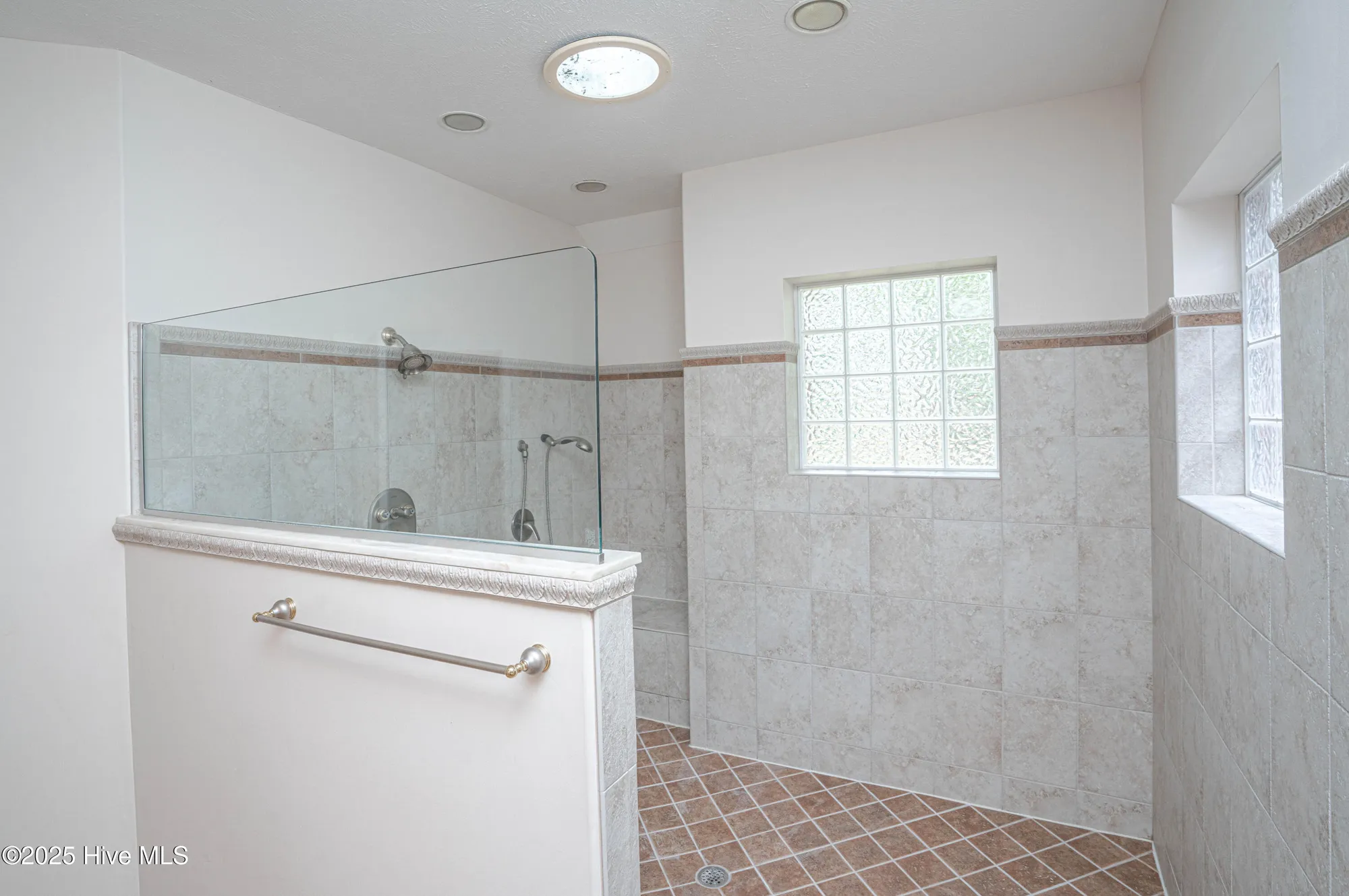 Property Slideshow image 24 of 88 | 534 avalon pl, Ocean Isle Beach, NC, 28469