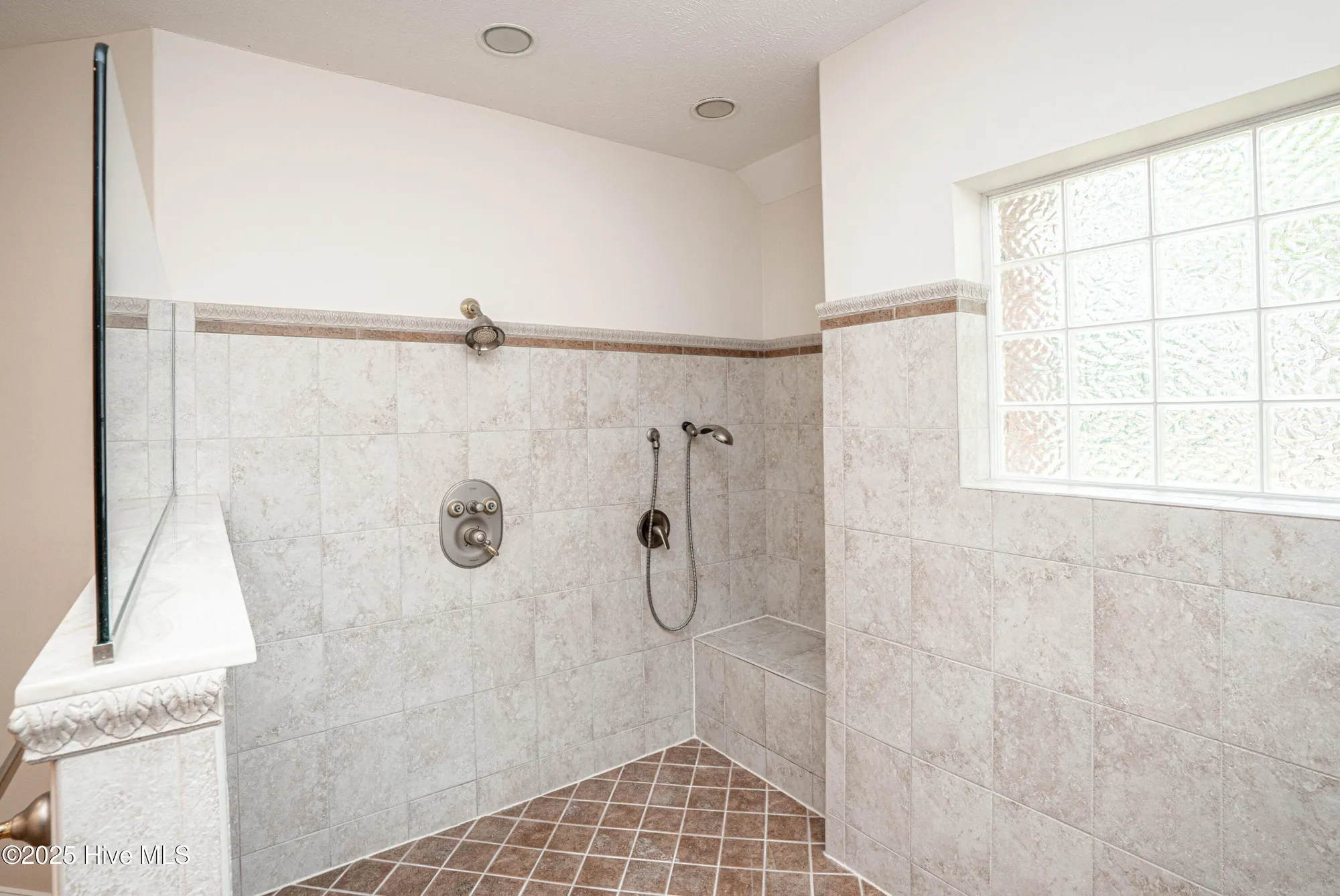 Property Slideshow image 25 of 88 | 534 avalon pl, Ocean Isle Beach, NC, 28469