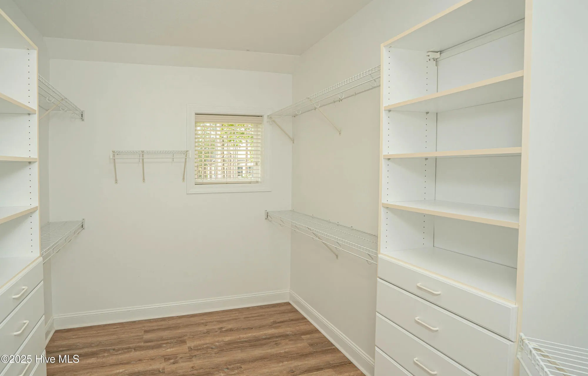 Property Slideshow image 26 of 88 | 534 avalon pl, Ocean Isle Beach, NC, 28469