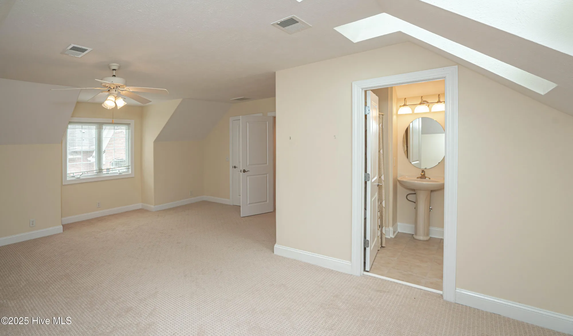 Property Slideshow image 39 of 88 | 534 avalon pl, Ocean Isle Beach, NC, 28469
