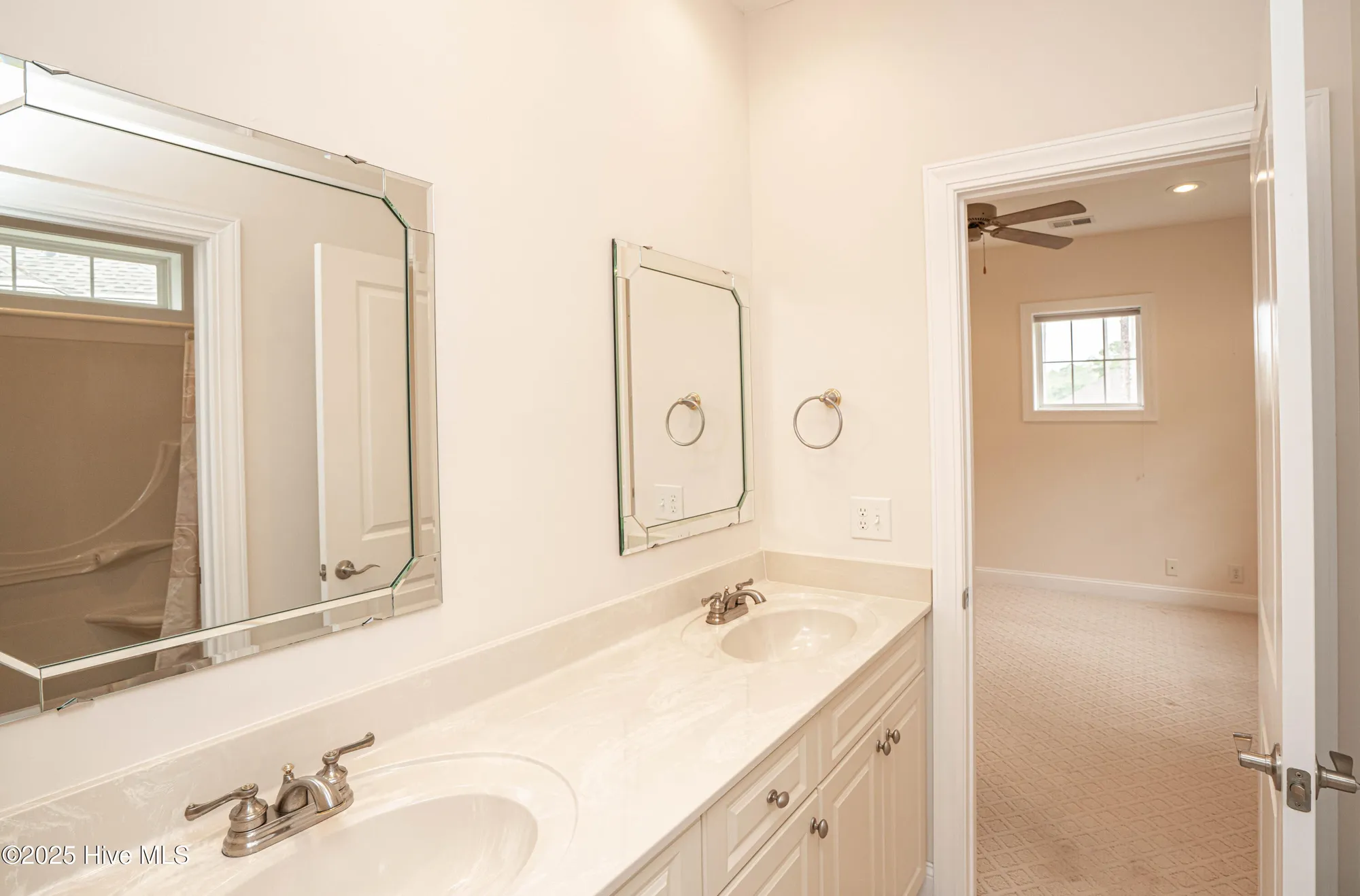 Property Slideshow image 36 of 88 | 534 avalon pl, Ocean Isle Beach, NC, 28469