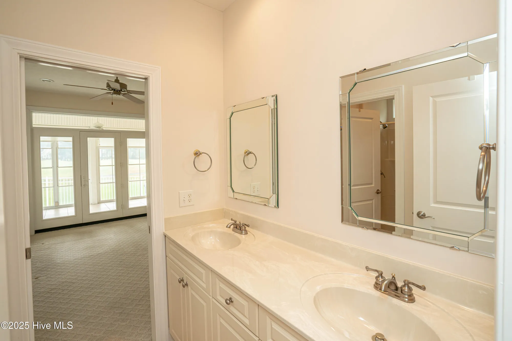 Property Slideshow image 34 of 88 | 534 avalon pl, Ocean Isle Beach, NC, 28469