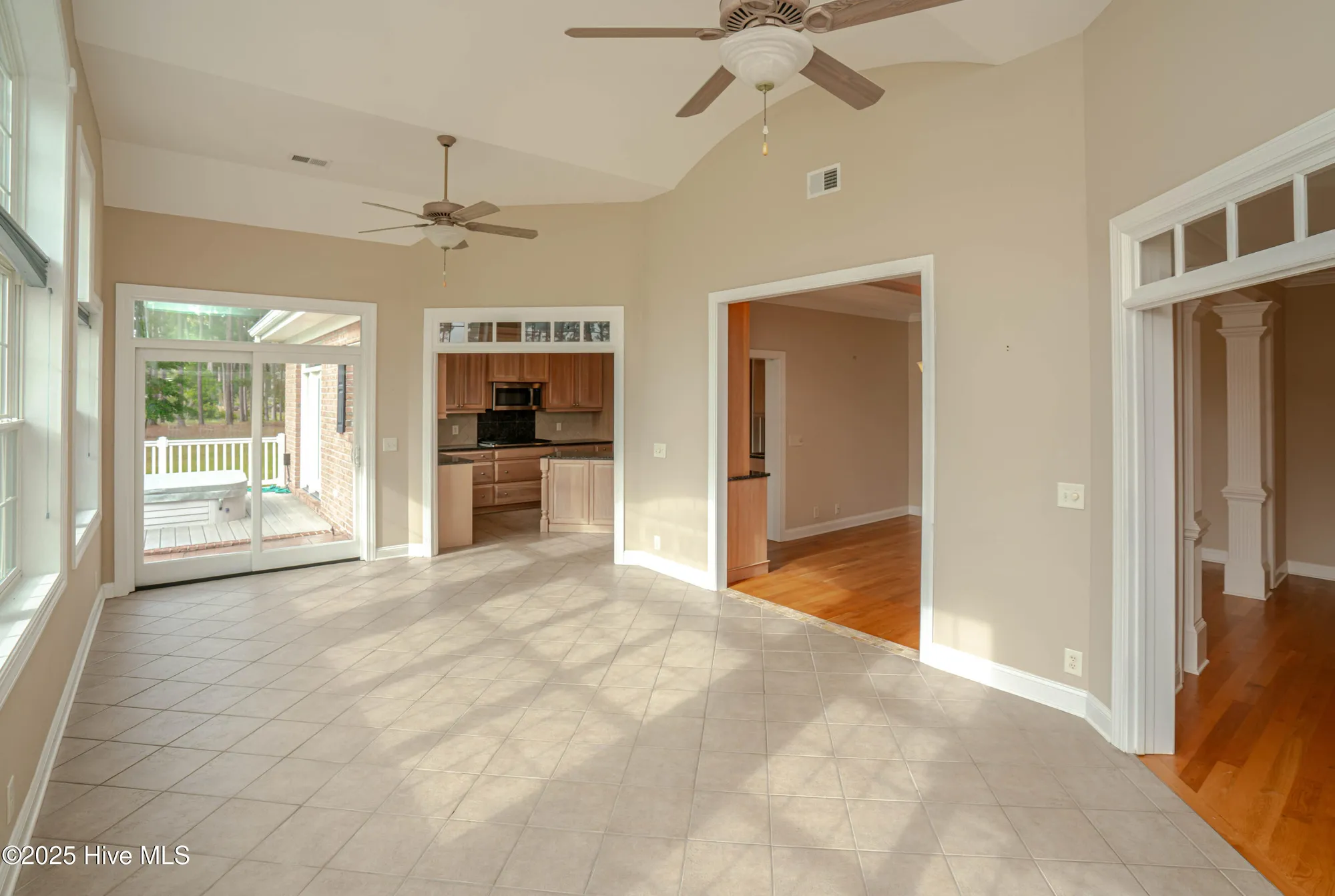 Property Slideshow image 16 of 88 | 534 avalon pl, Ocean Isle Beach, NC, 28469