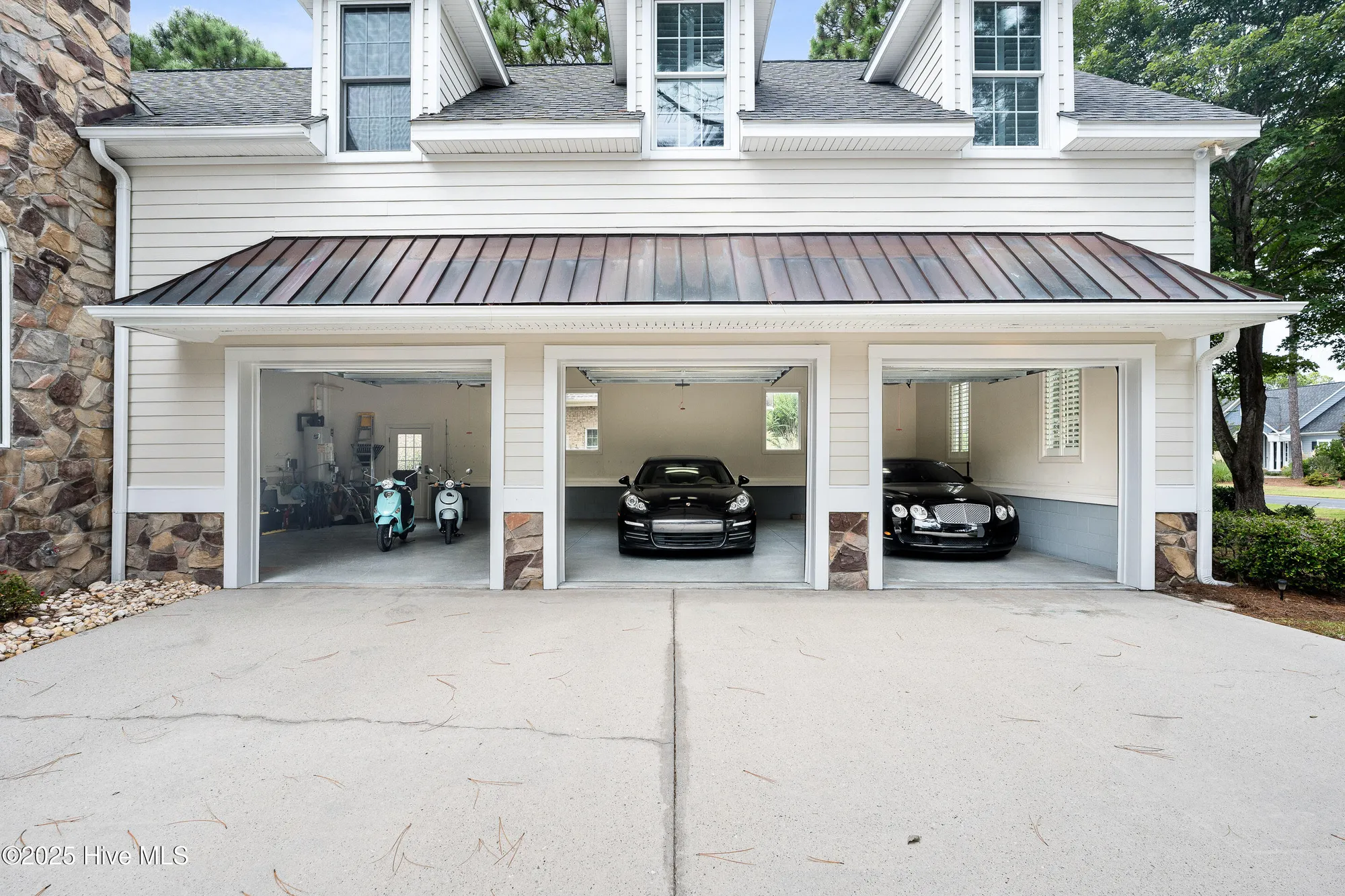 Property Slideshow image 3 of 102 | 3705 fairfield way, Southport, NC, 28461