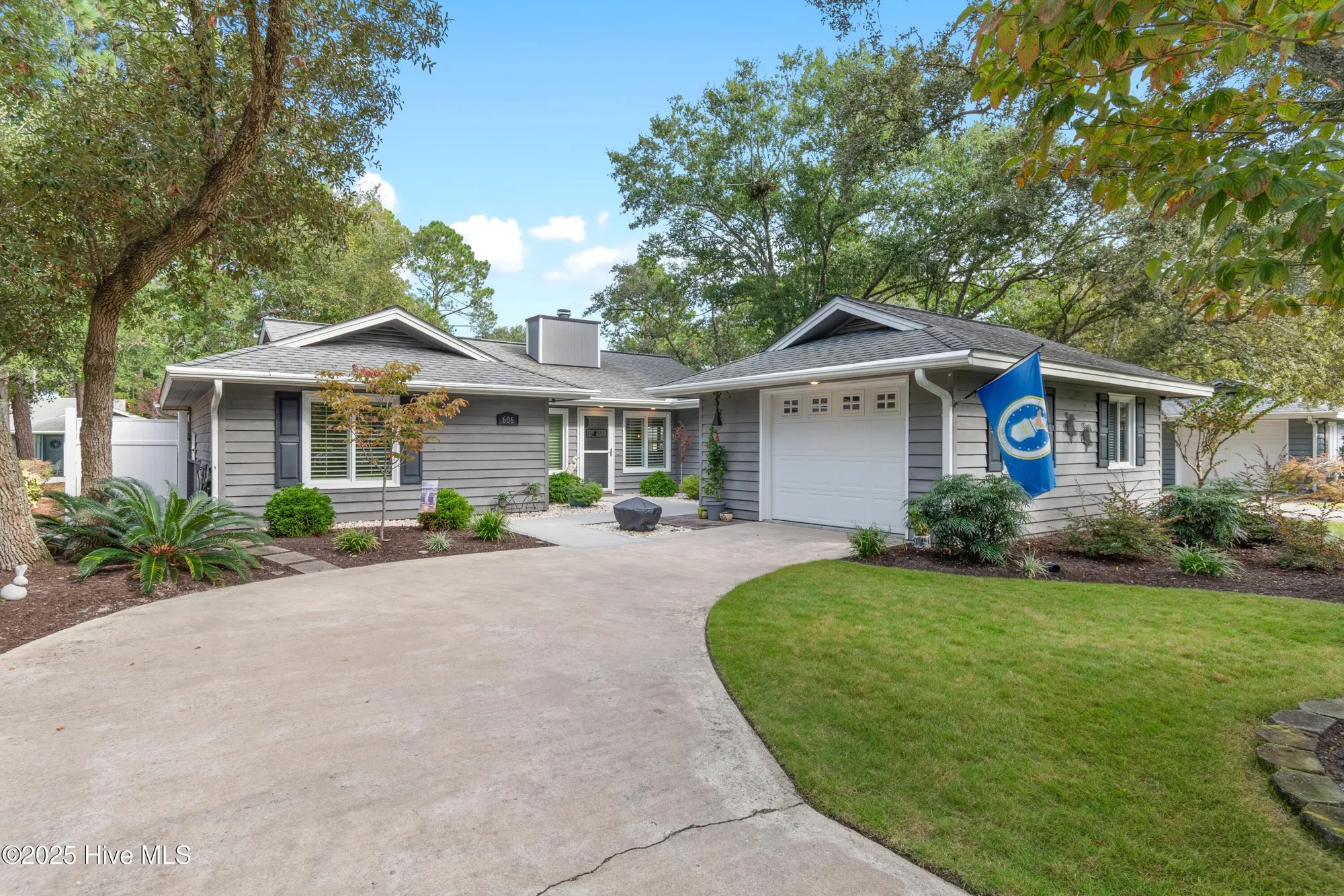 Property Slideshow image 2 of 64 | 606 camellia ln, Sunset Beach, NC, 28468