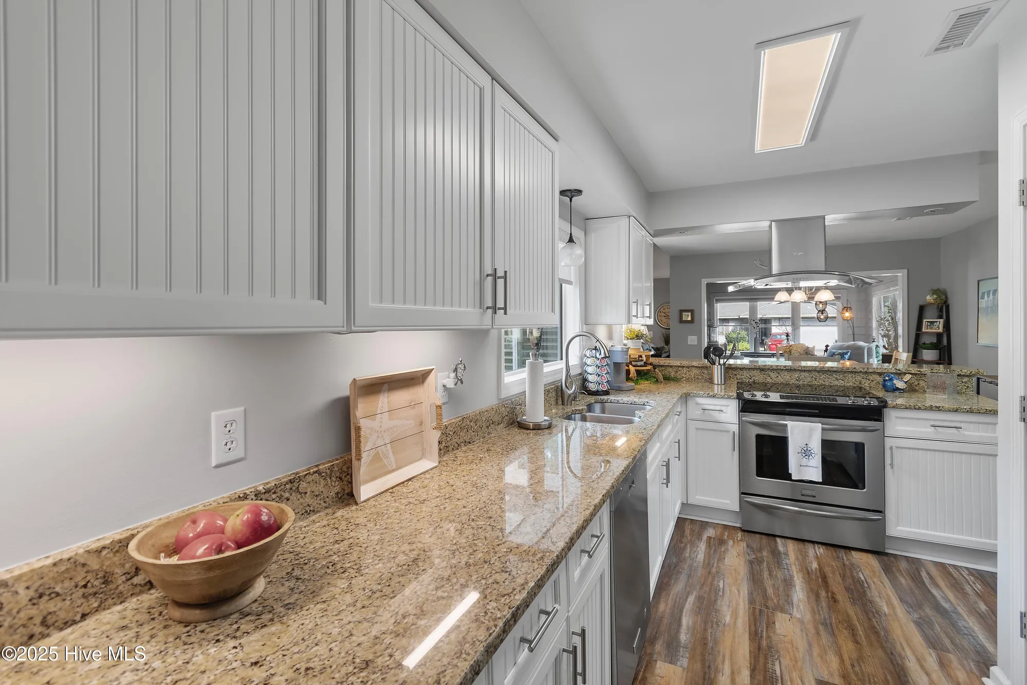 Property Slideshow image 7 of 64 | 606 camellia ln, Sunset Beach, NC, 28468