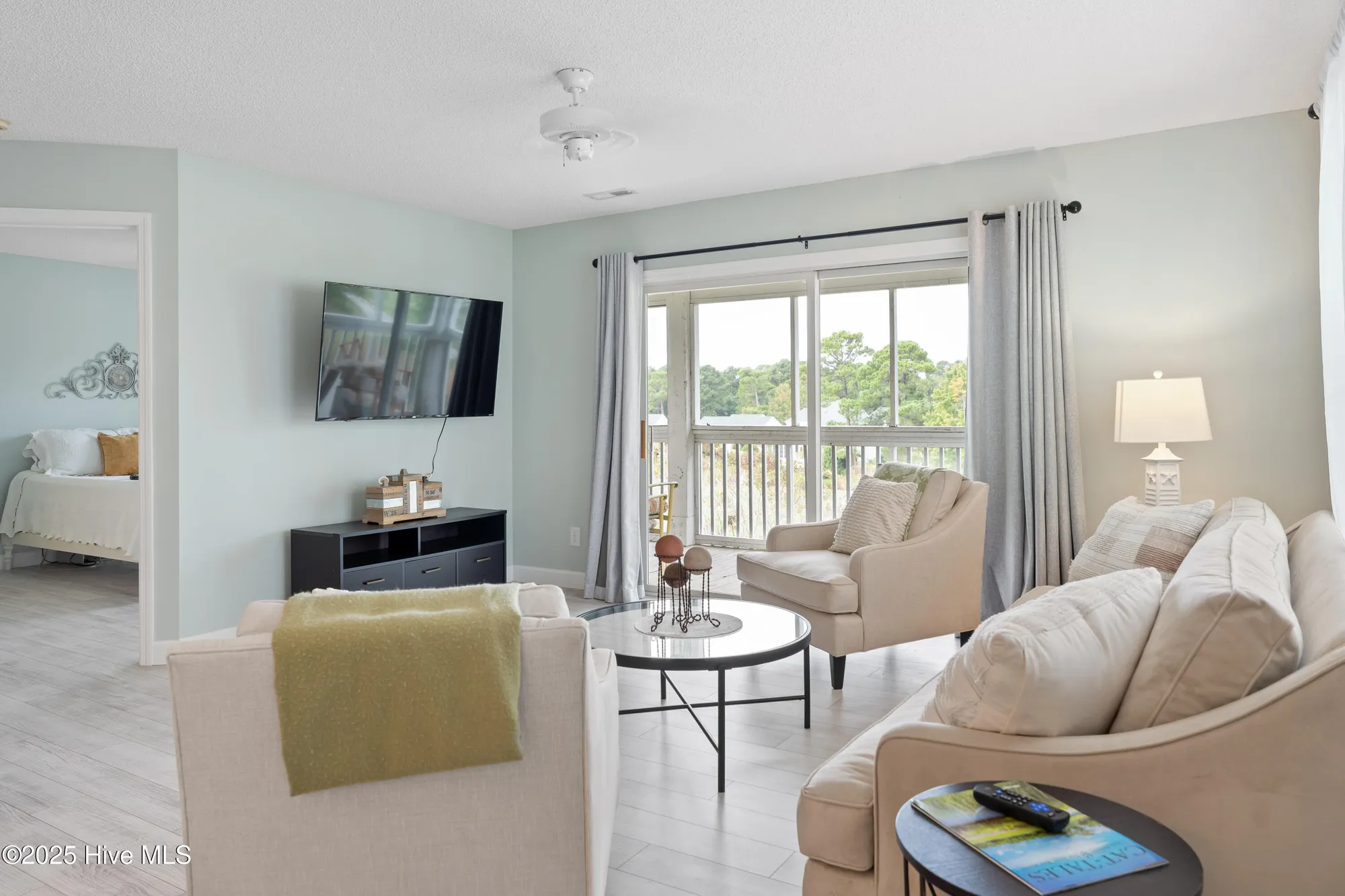 Property Slideshow image 6 of 32 | 3350 club villa dr 806, Southport, NC, 28461