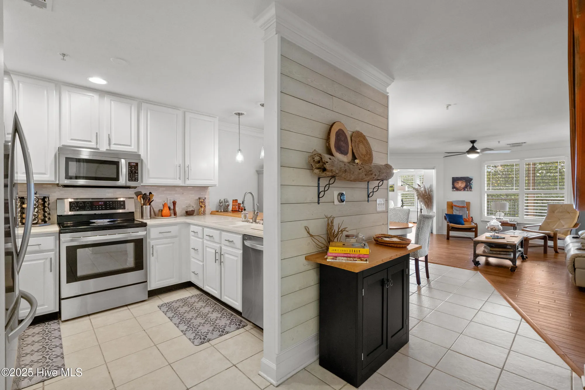Property Slideshow image 8 of 54 | 250 s crow creek dr 21, Calabash, NC, 28467