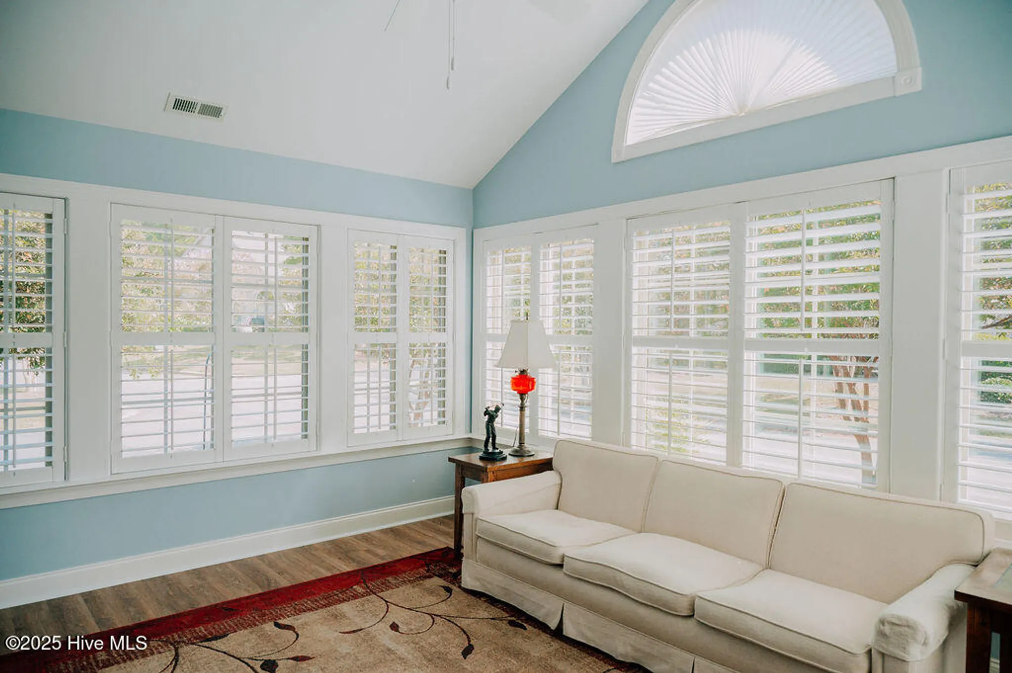 Property Slideshow image 15 of 54 | 123 w chelsea ct, Southern Pines, NC, 28387