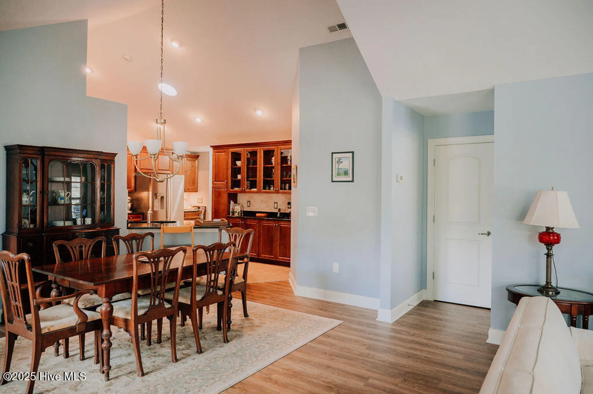 Property Slideshow image 11 of 54 | 123 w chelsea ct, Southern Pines, NC, 28387