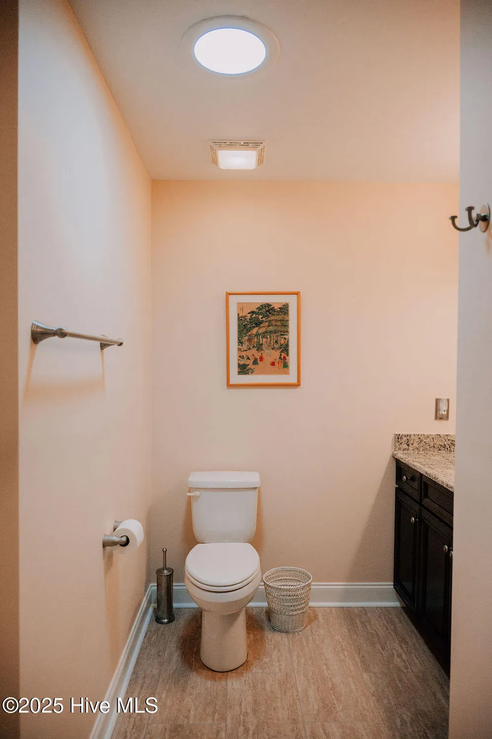 Property Slideshow image 32 of 54 | 123 w chelsea ct, Southern Pines, NC, 28387