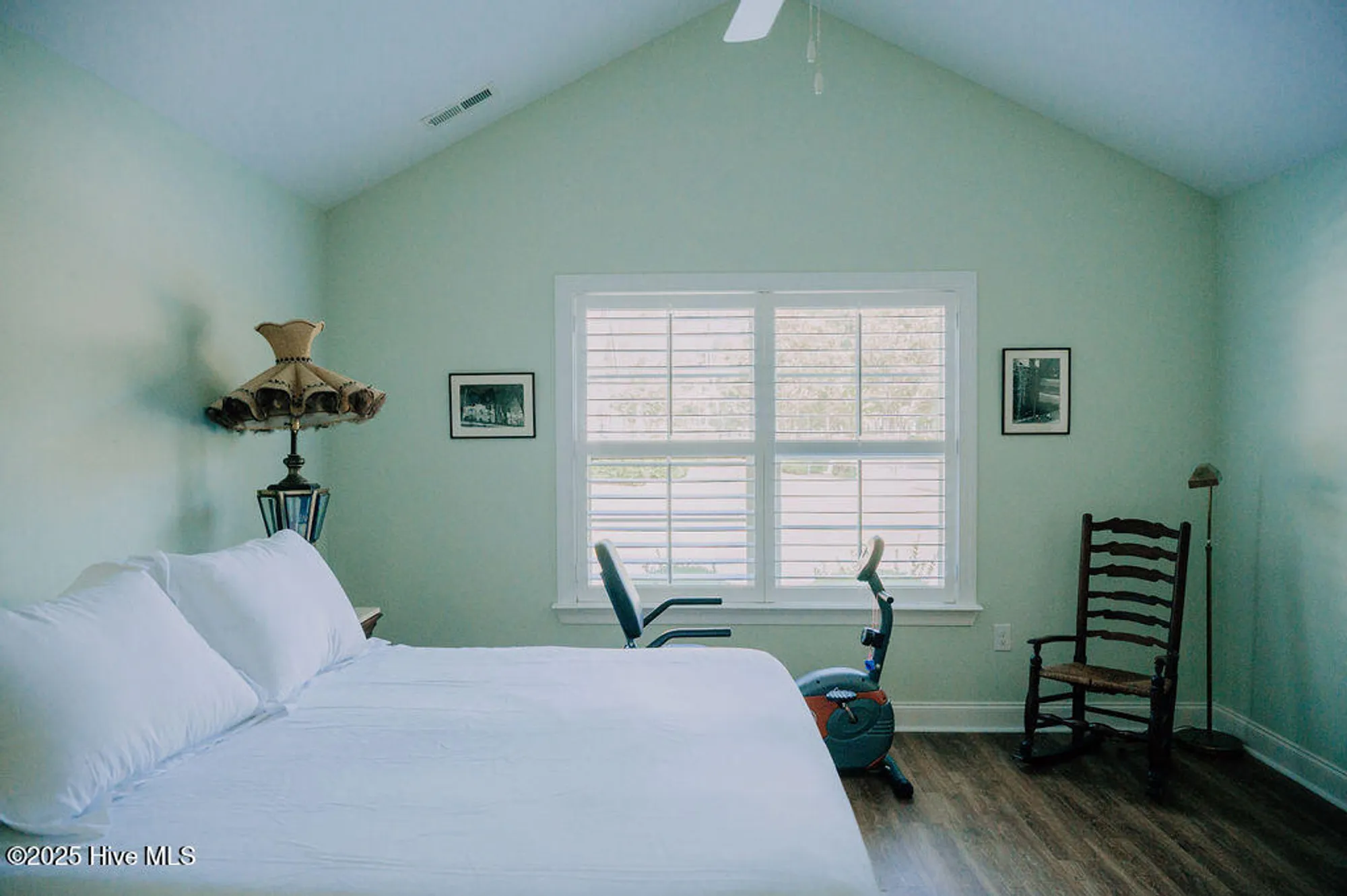 Property Slideshow image 35 of 54 | 123 w chelsea ct, Southern Pines, NC, 28387