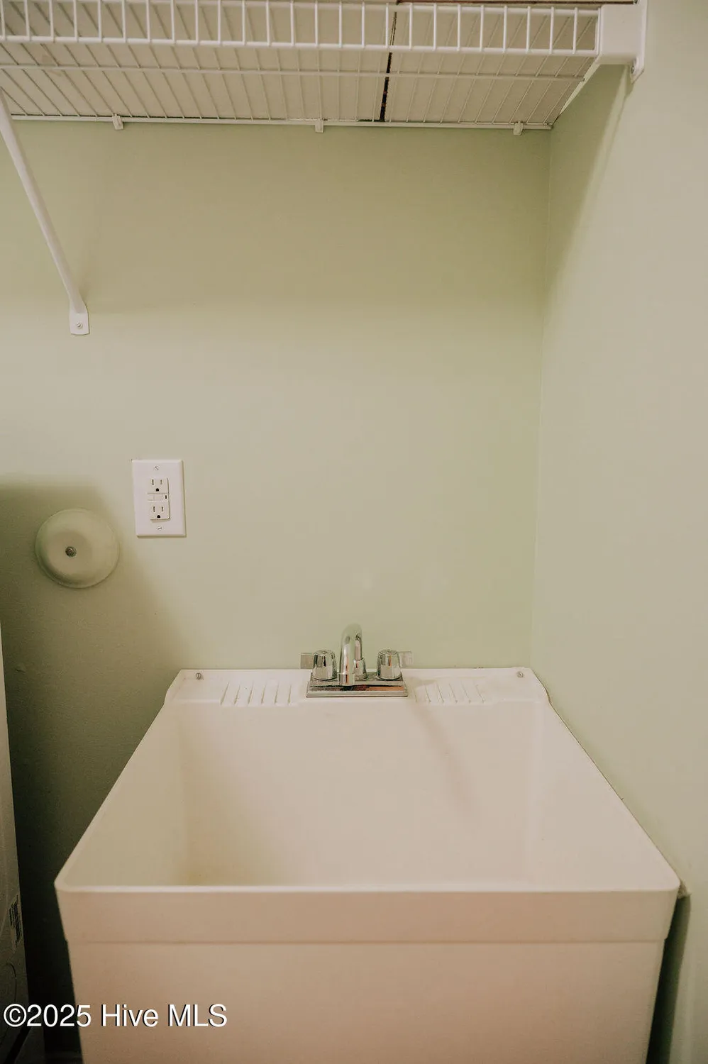 Property Slideshow image 28 of 54 | 123 w chelsea ct, Southern Pines, NC, 28387