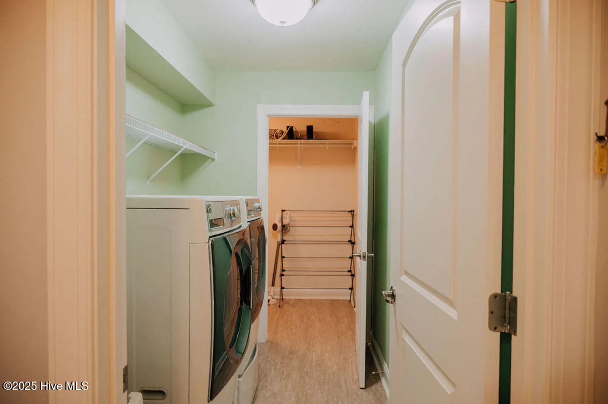 Property Slideshow image 27 of 54 | 123 w chelsea ct, Southern Pines, NC, 28387