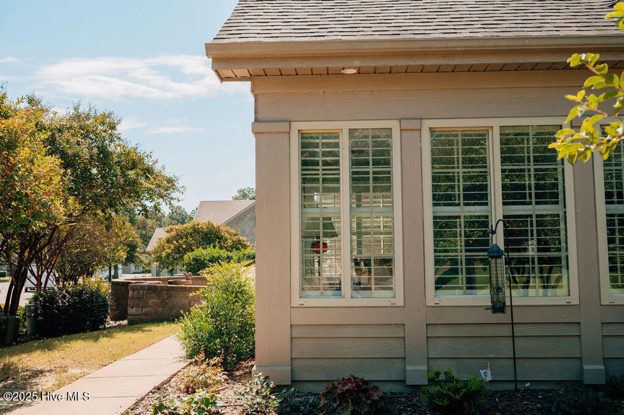 Property Slideshow image 6 of 54 | 123 w chelsea ct, Southern Pines, NC, 28387