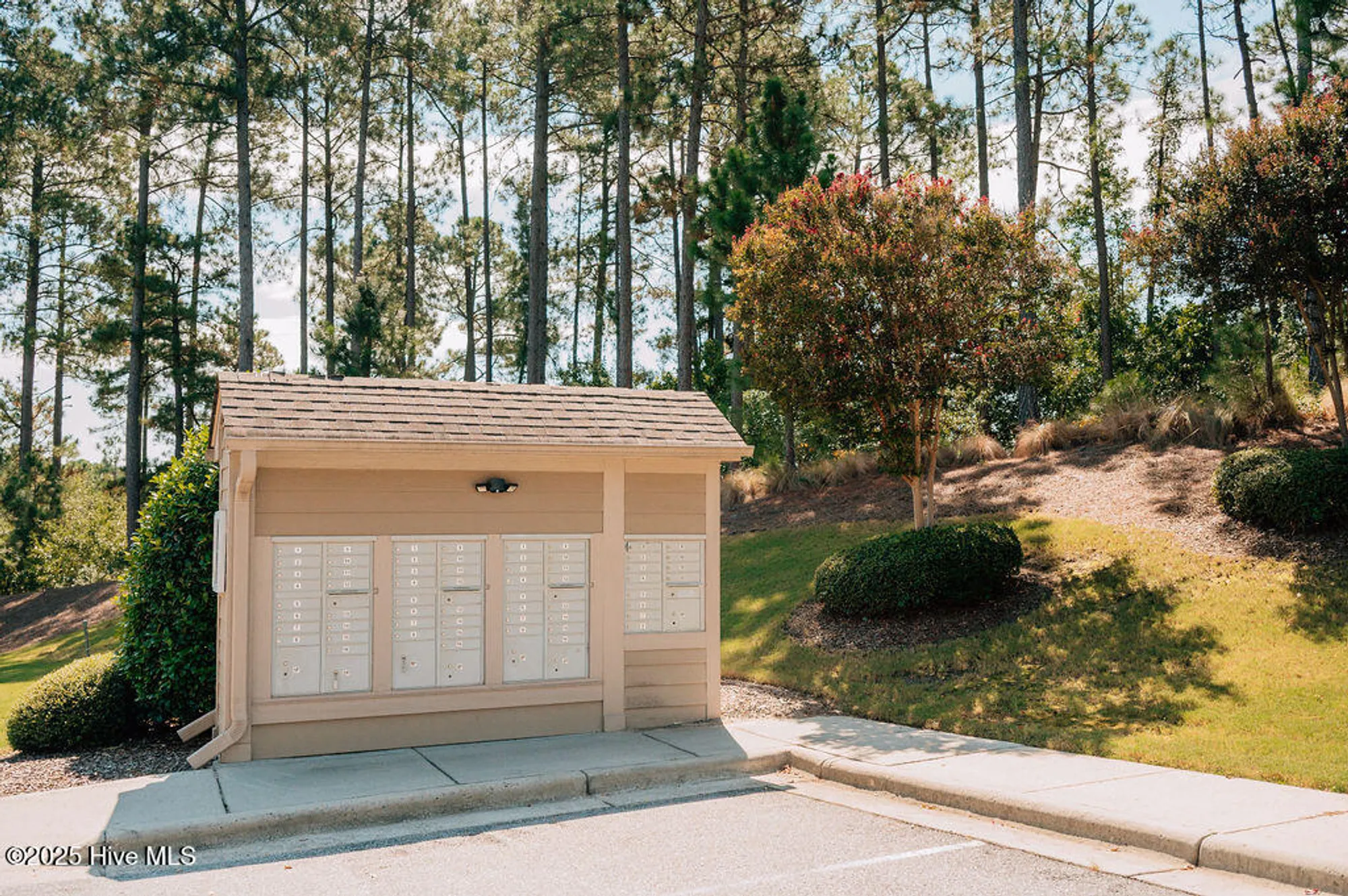 Property Slideshow image 50 of 54 | 123 w chelsea ct, Southern Pines, NC, 28387