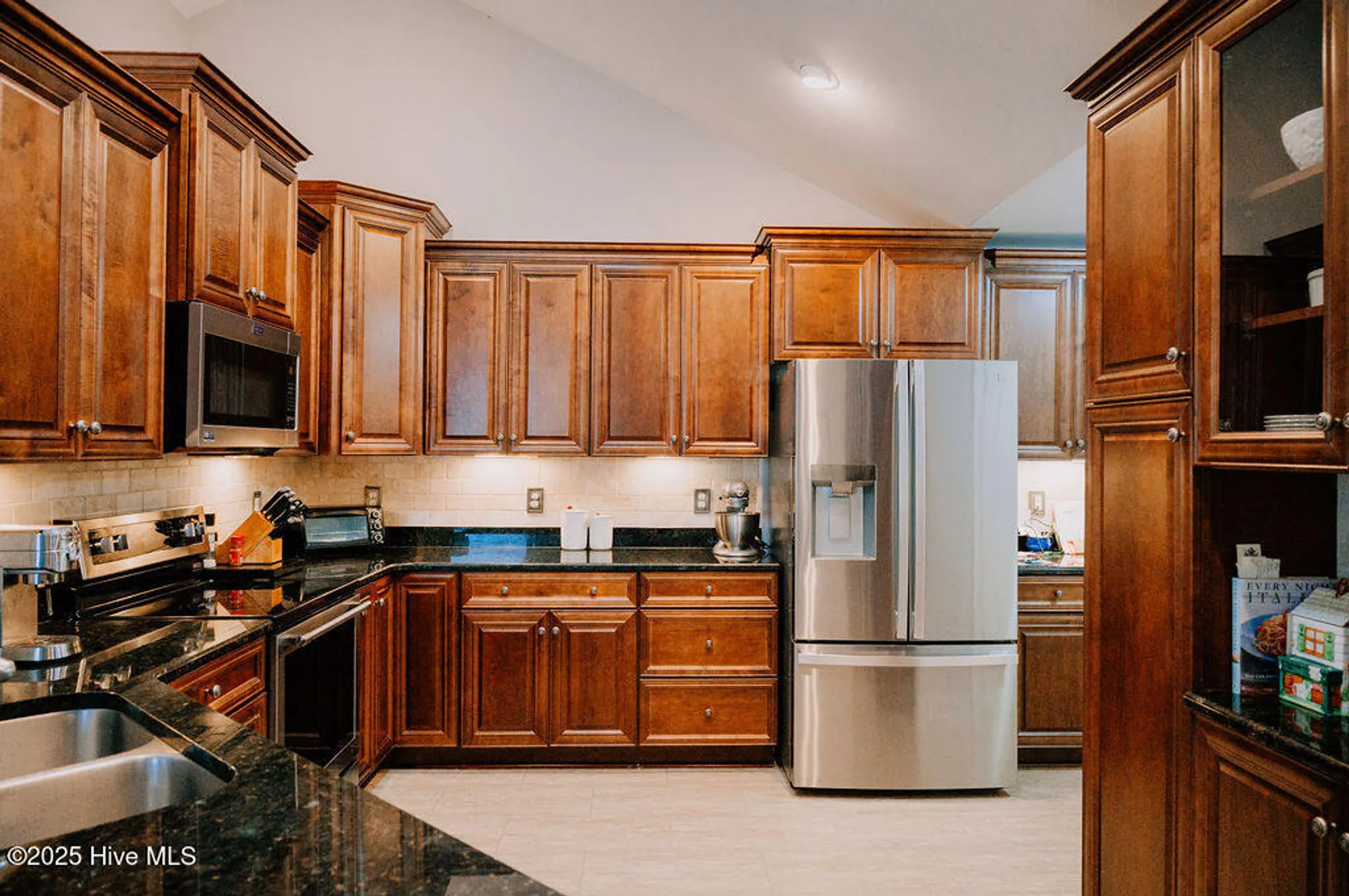 Property Slideshow image 22 of 54 | 123 w chelsea ct, Southern Pines, NC, 28387