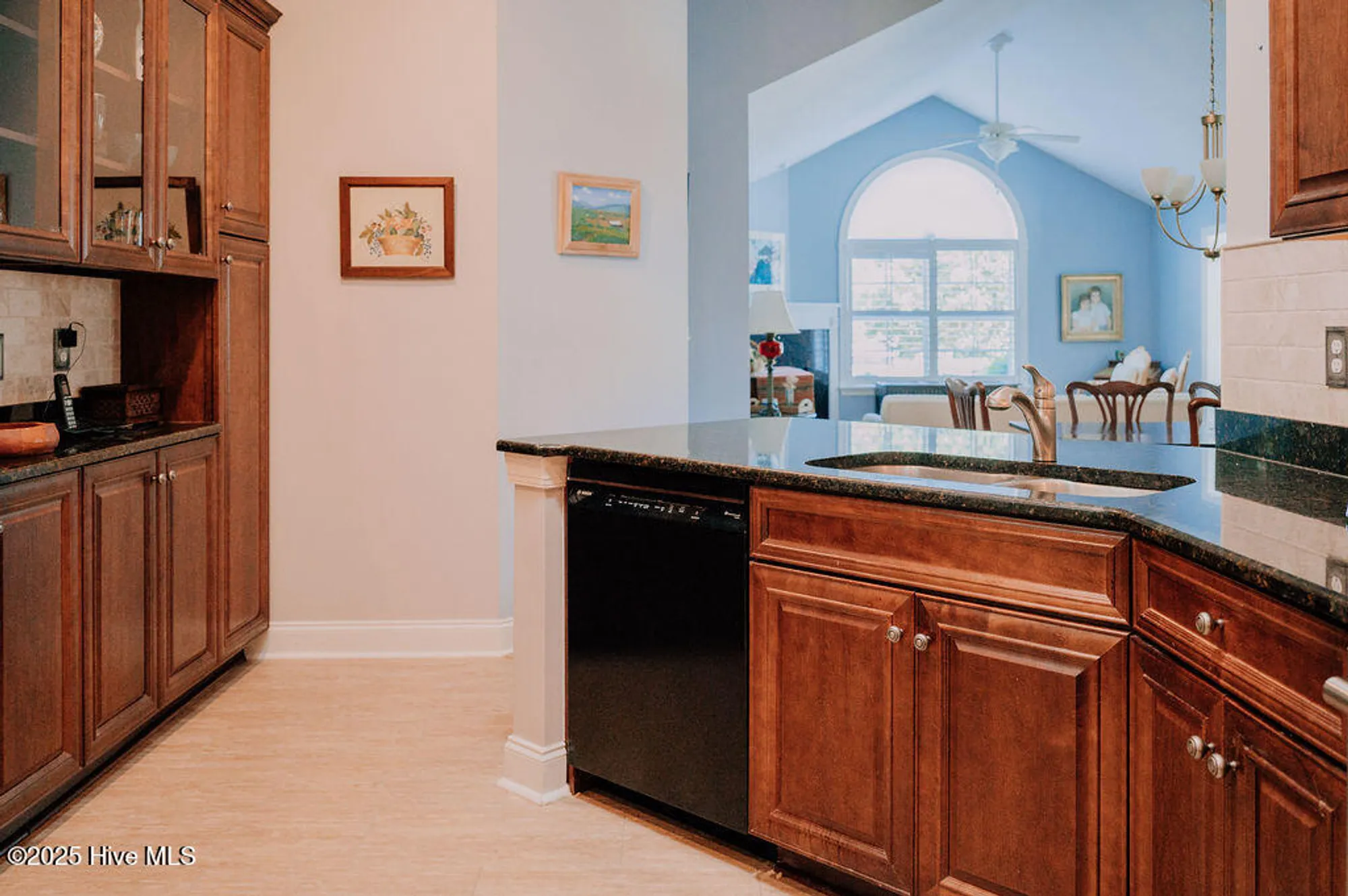 Property Slideshow image 24 of 54 | 123 w chelsea ct, Southern Pines, NC, 28387