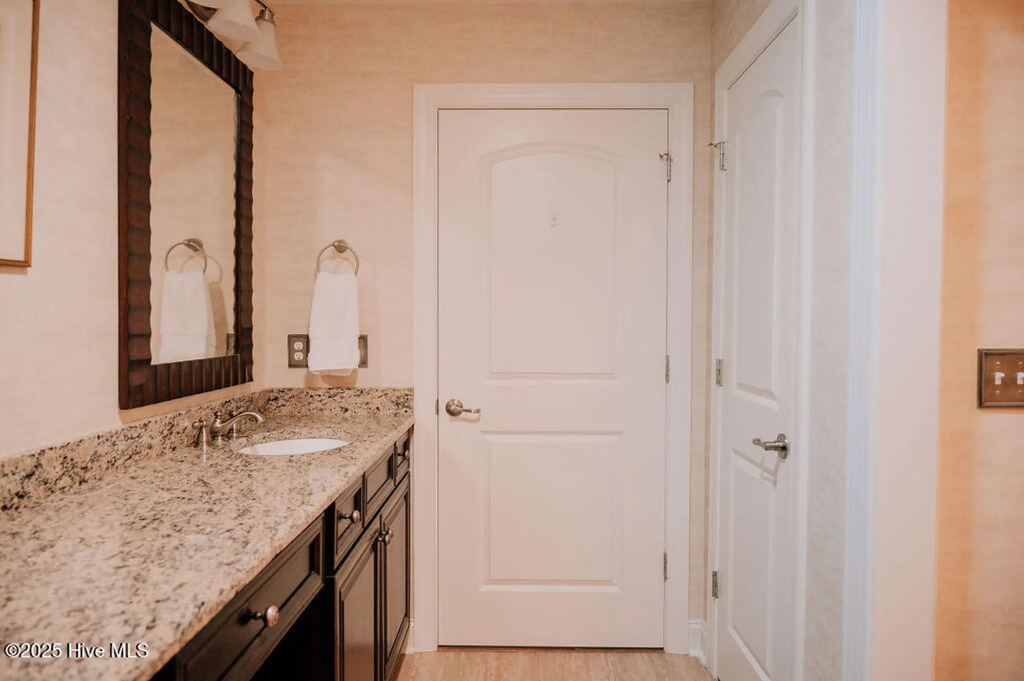 Property Slideshow image 42 of 54 | 123 w chelsea ct, Southern Pines, NC, 28387