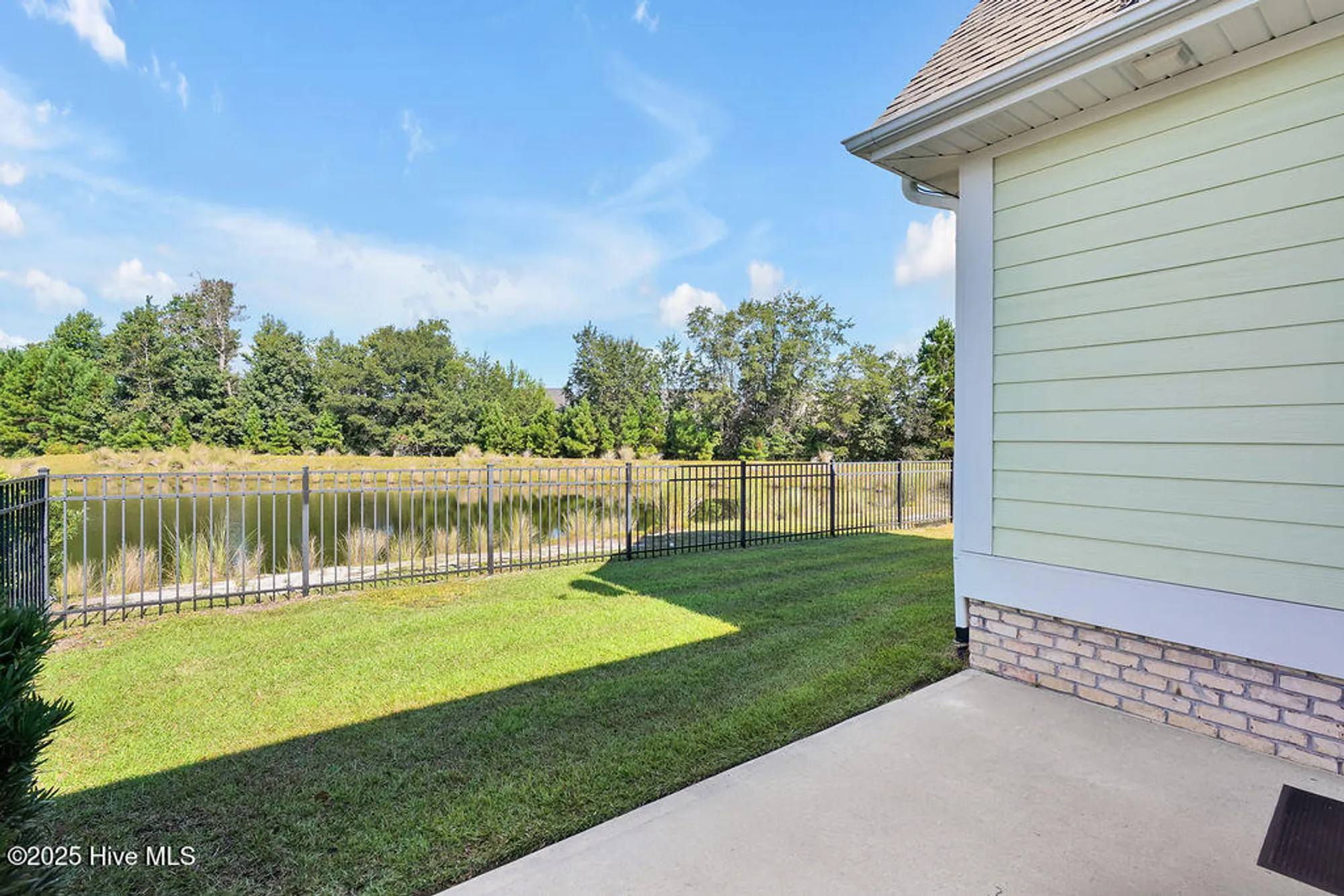 Property Slideshow image 21 of 65 | 2089 simmerman way, Leland, NC, 28451