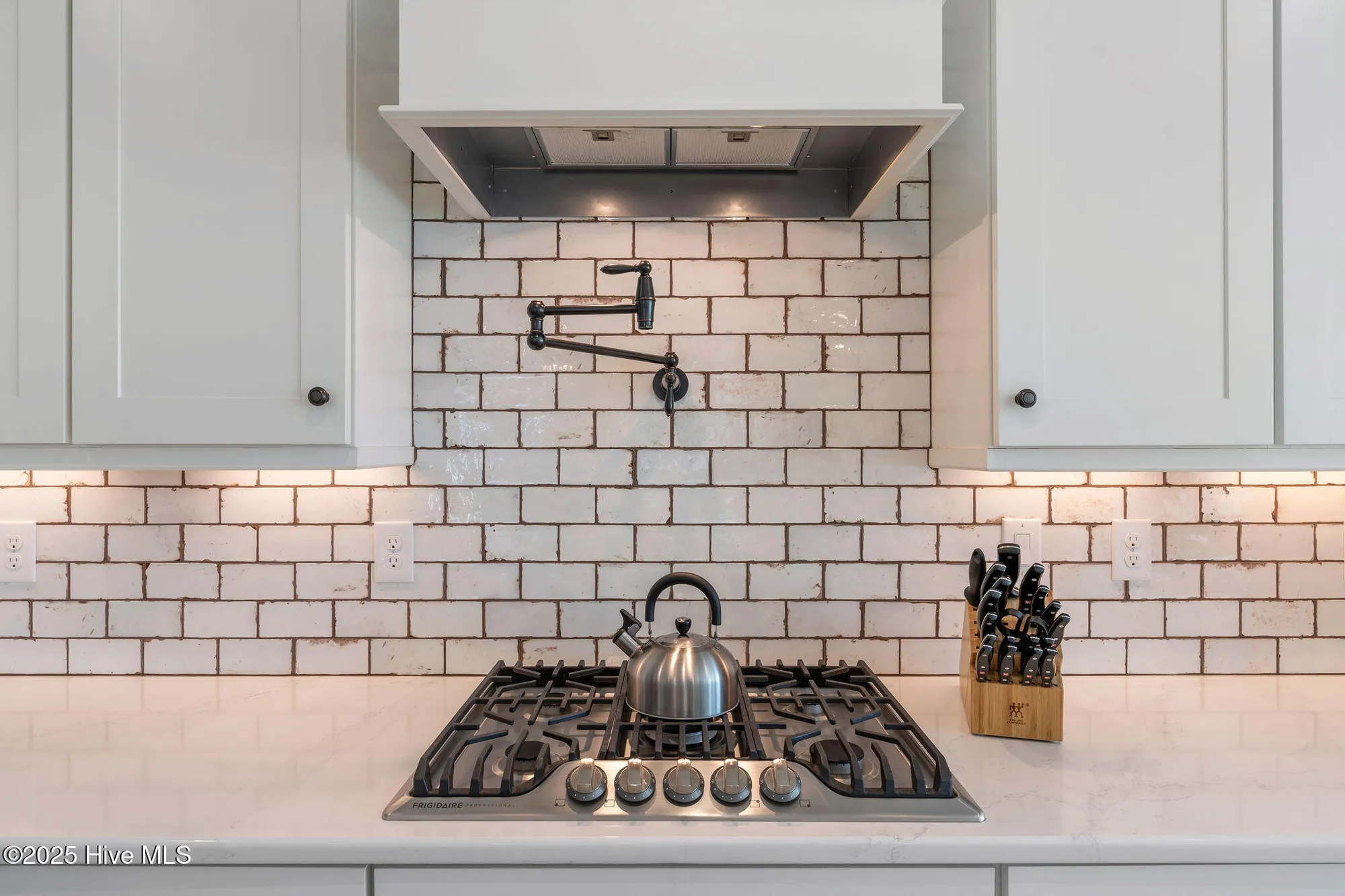 Property Slideshow image 16 of 69 | 2579 compass pointe south wynd ne, Leland, NC, 28451