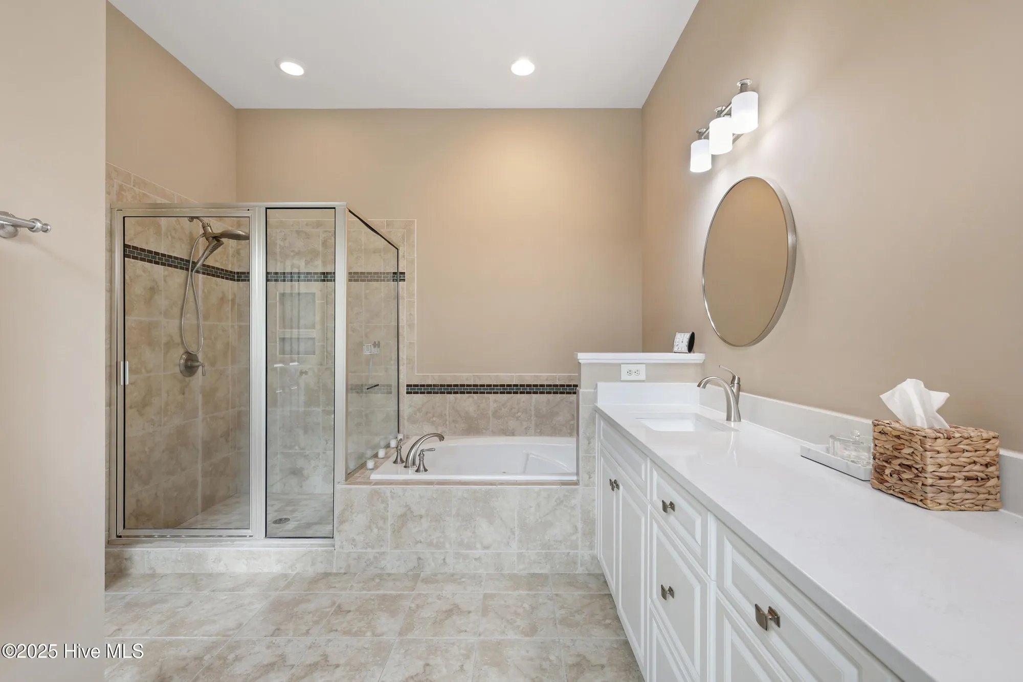 Property Slideshow image 21 of 53 | 527 windstar ln, Wilmington, NC, 28411