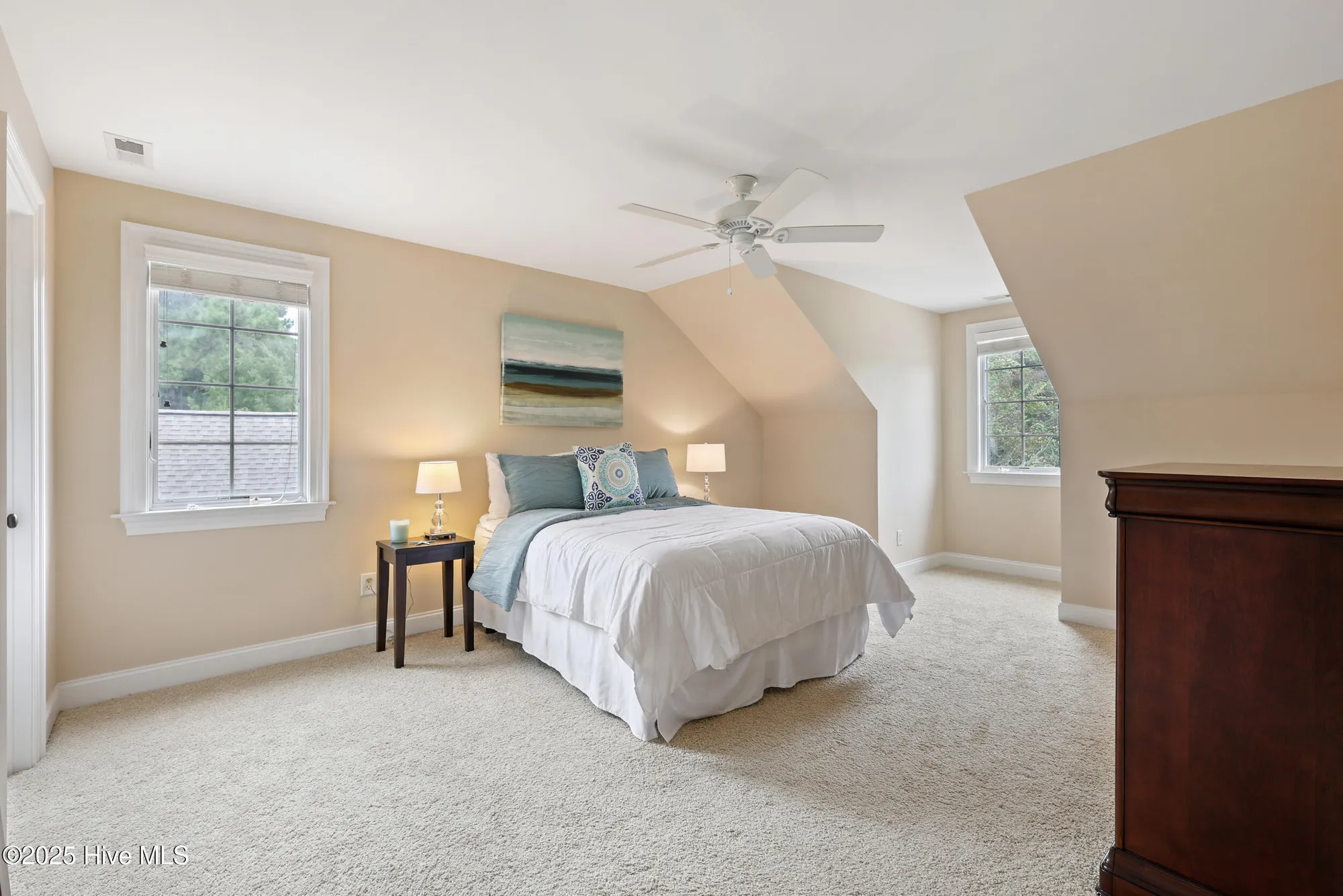 Property Slideshow image 23 of 53 | 527 windstar ln, Wilmington, NC, 28411