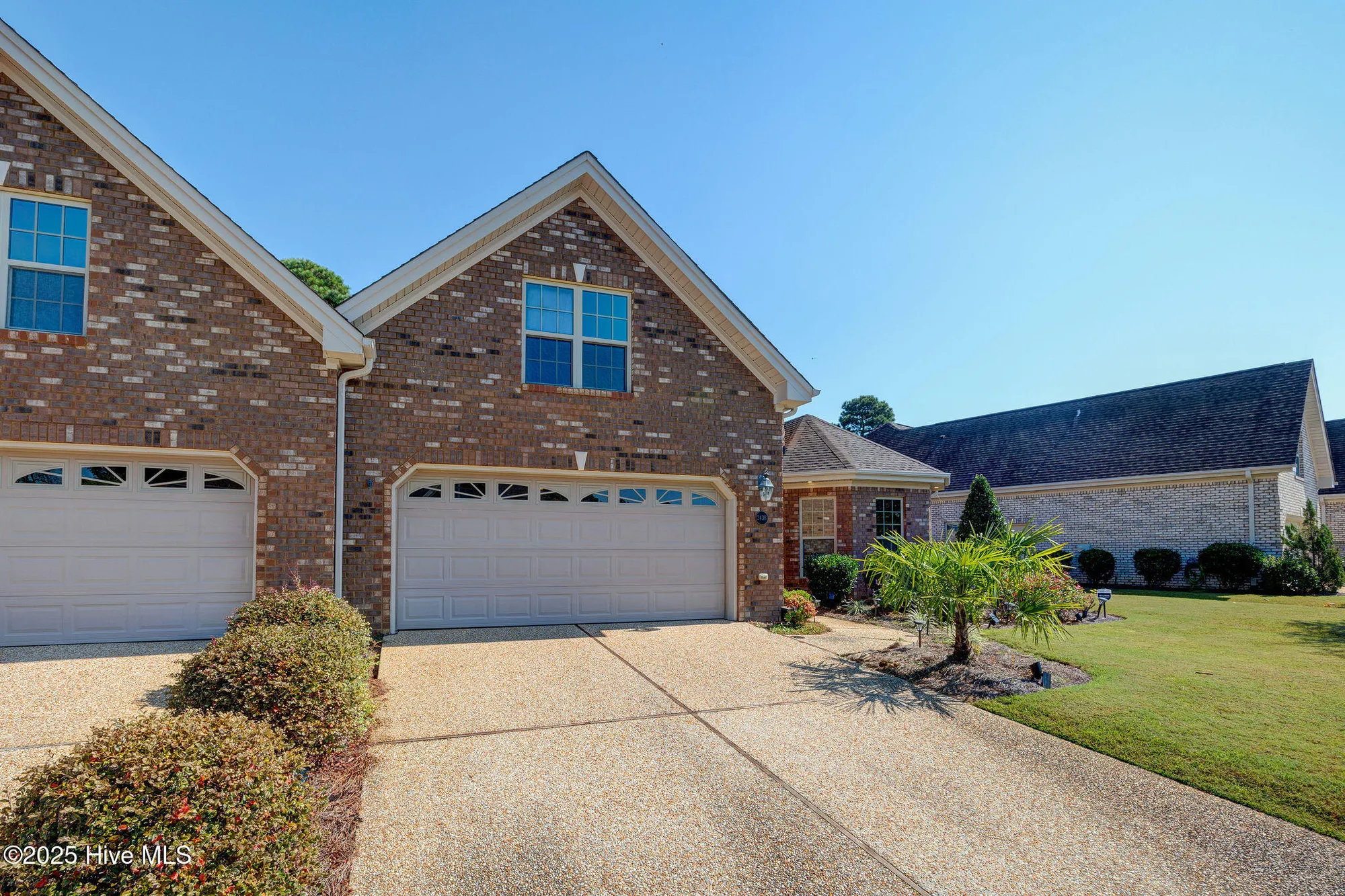 Property Slideshow image 2 of 85 | 2438 w oak bridge way, Leland, NC, 28451