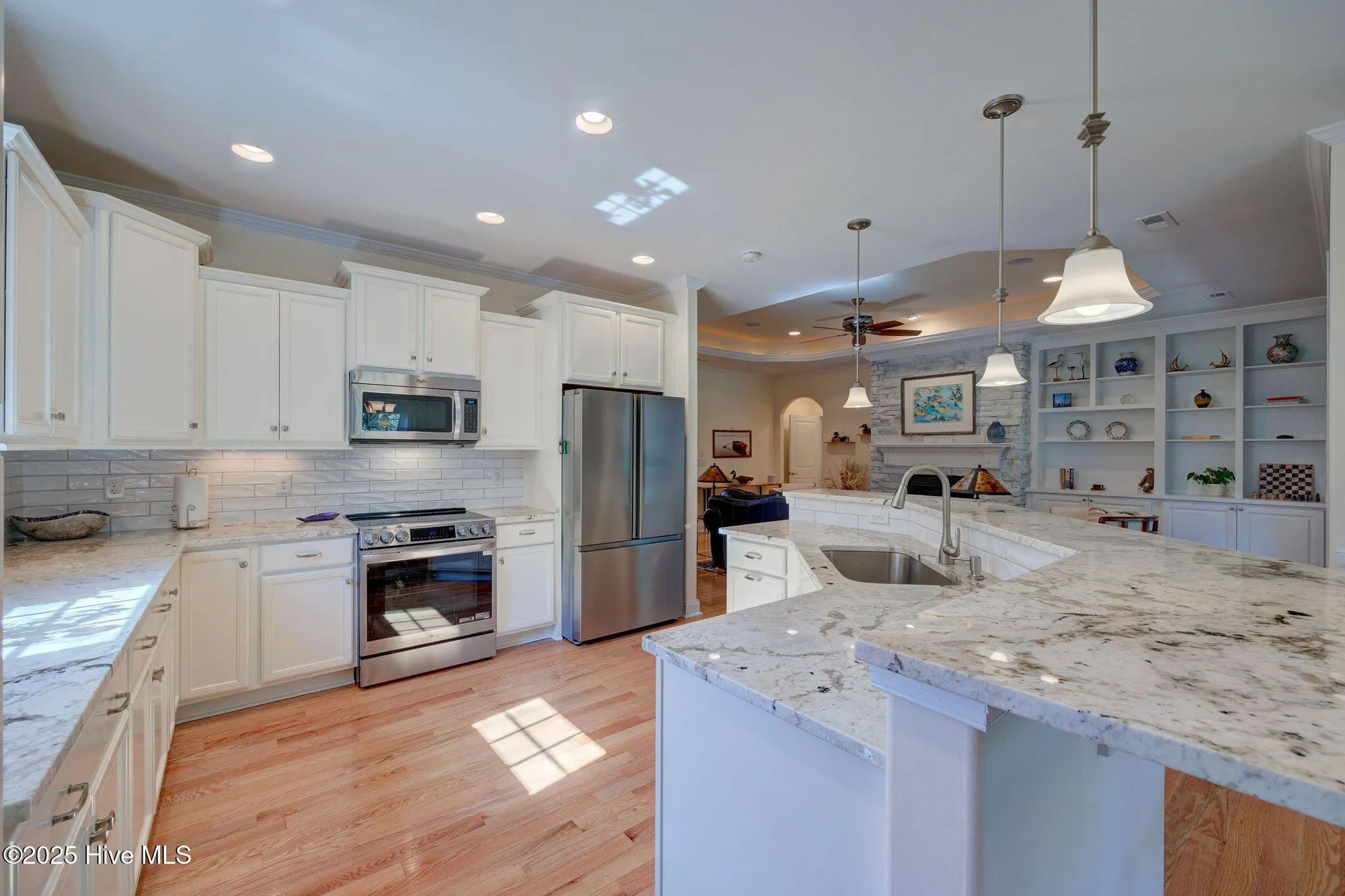 Property Slideshow image 15 of 85 | 2438 w oak bridge way, Leland, NC, 28451