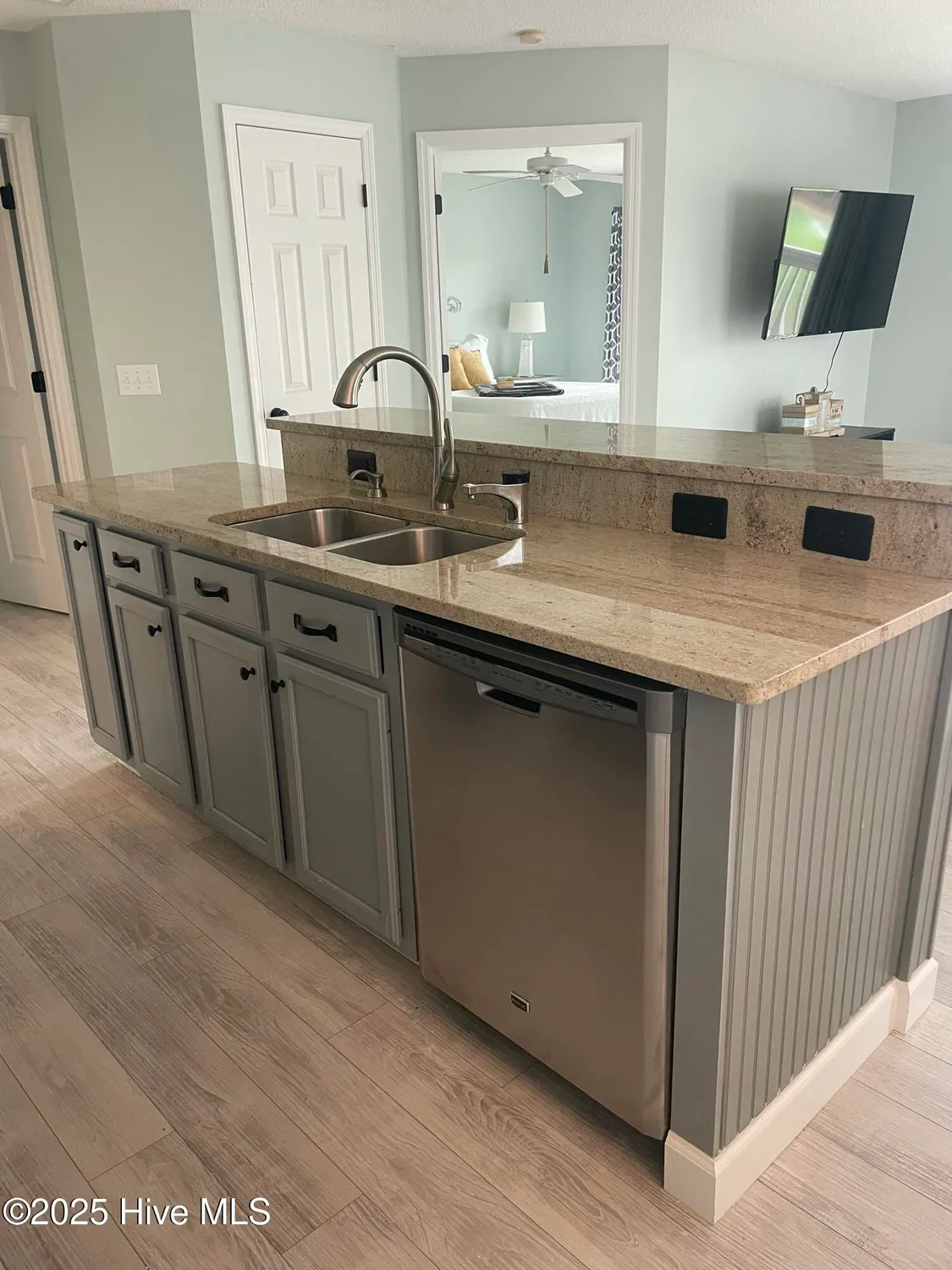 Property Slideshow image 10 of 32 | 3350 club villa dr 806, Southport, NC, 28461