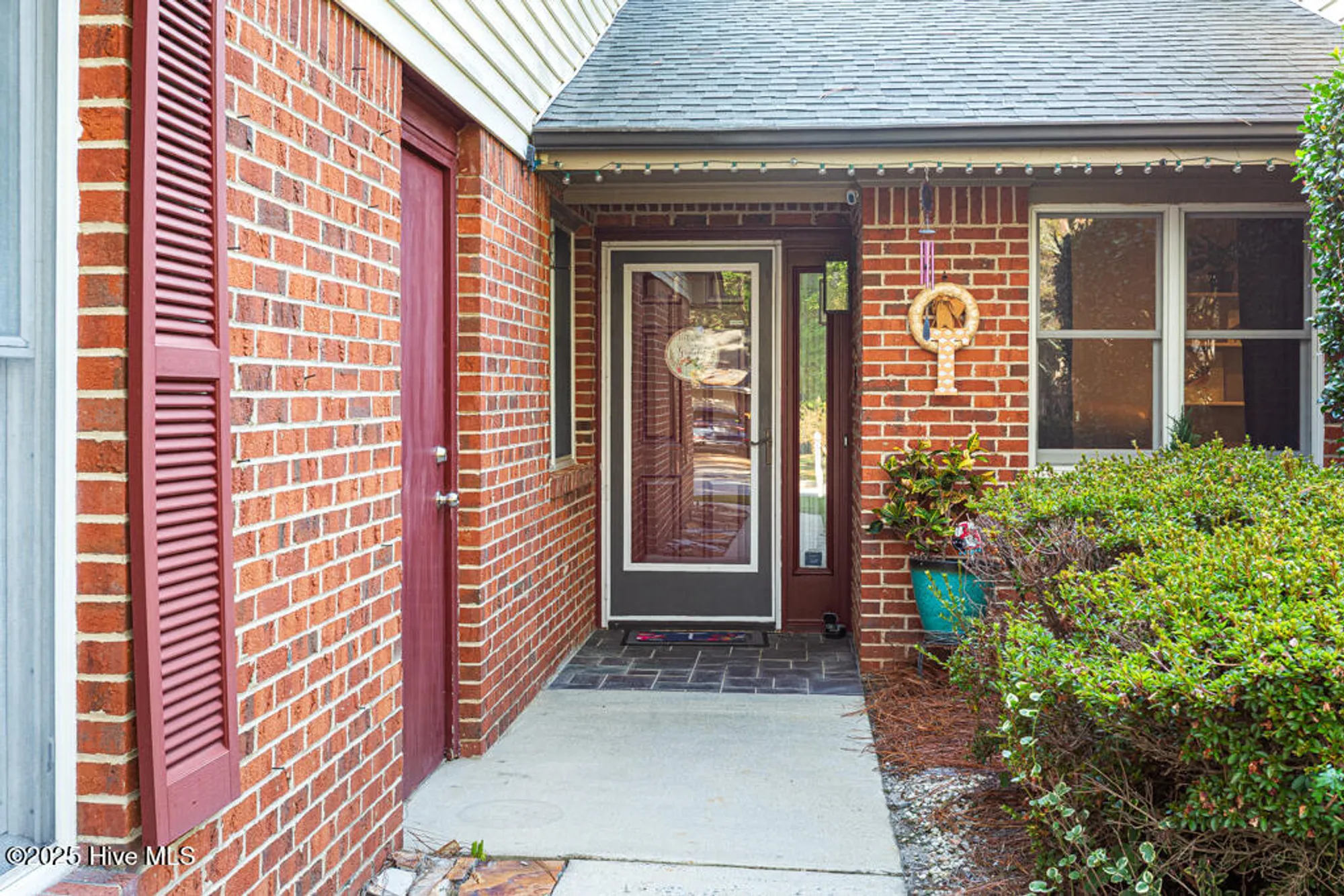 Property Slideshow image 3 of 40 | 385 pinehurst trace dr, Pinehurst, NC, 28374