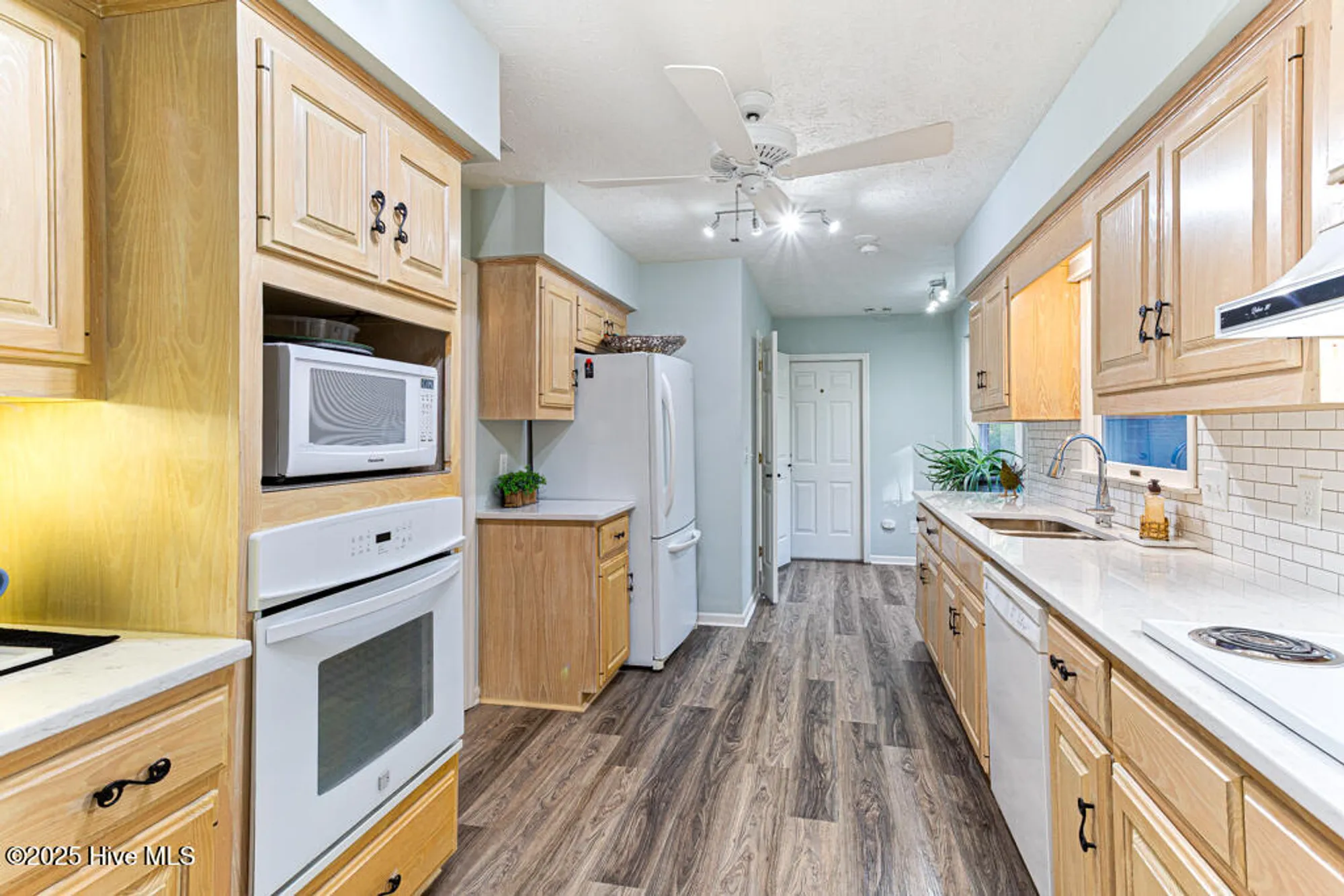 Property Slideshow image 9 of 40 | 385 pinehurst trace dr, Pinehurst, NC, 28374