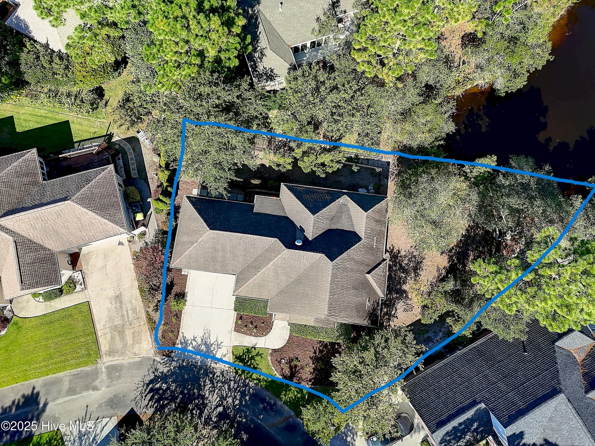 Property Slideshow image 2 of 53 | 4138 churchill cir, Southport, NC, 28461