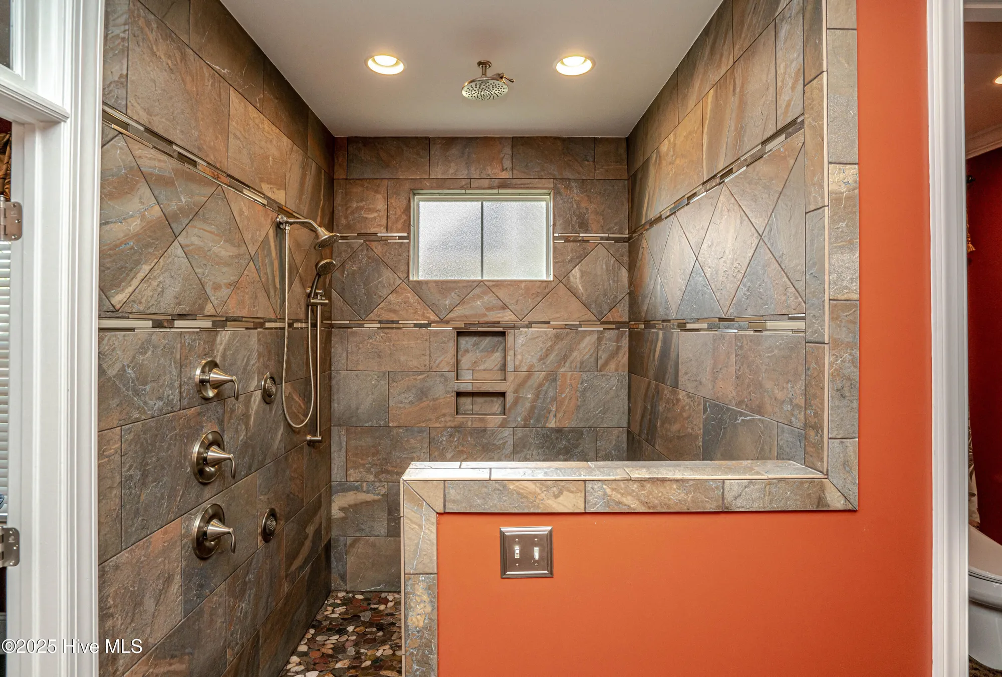 Property Slideshow image 34 of 104 | 562 westchester pl, Ocean Isle Beach, NC, 28469