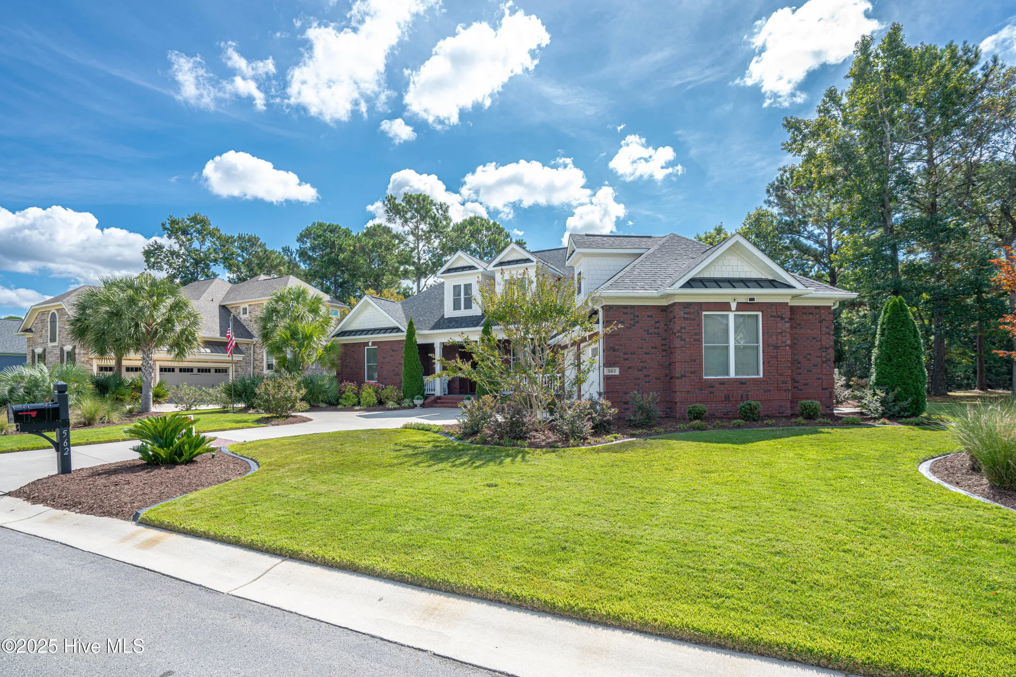 Property Slideshow image 5 of 104 | 562 westchester pl, Ocean Isle Beach, NC, 28469