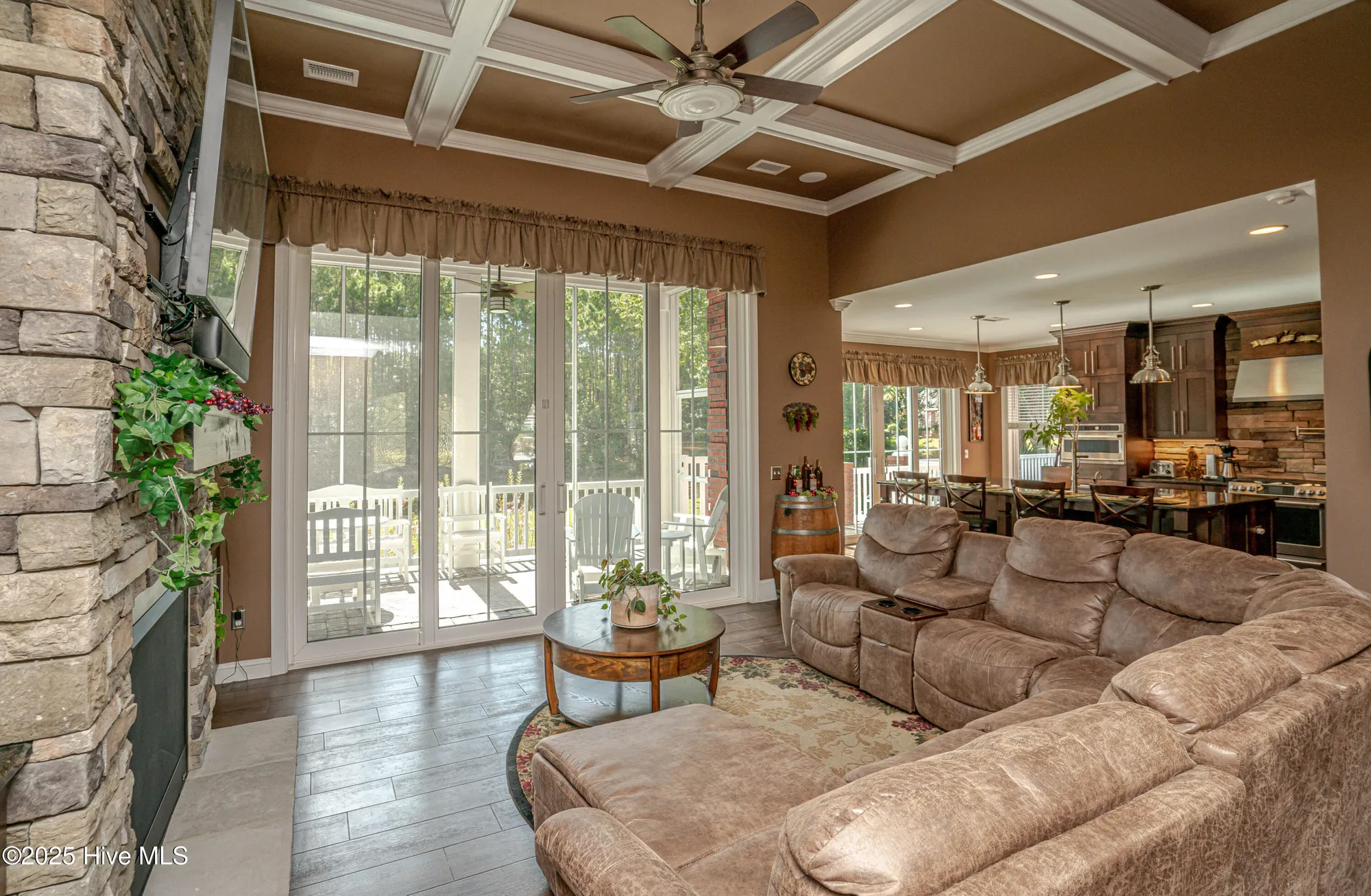 Property Slideshow image 17 of 104 | 562 westchester pl, Ocean Isle Beach, NC, 28469