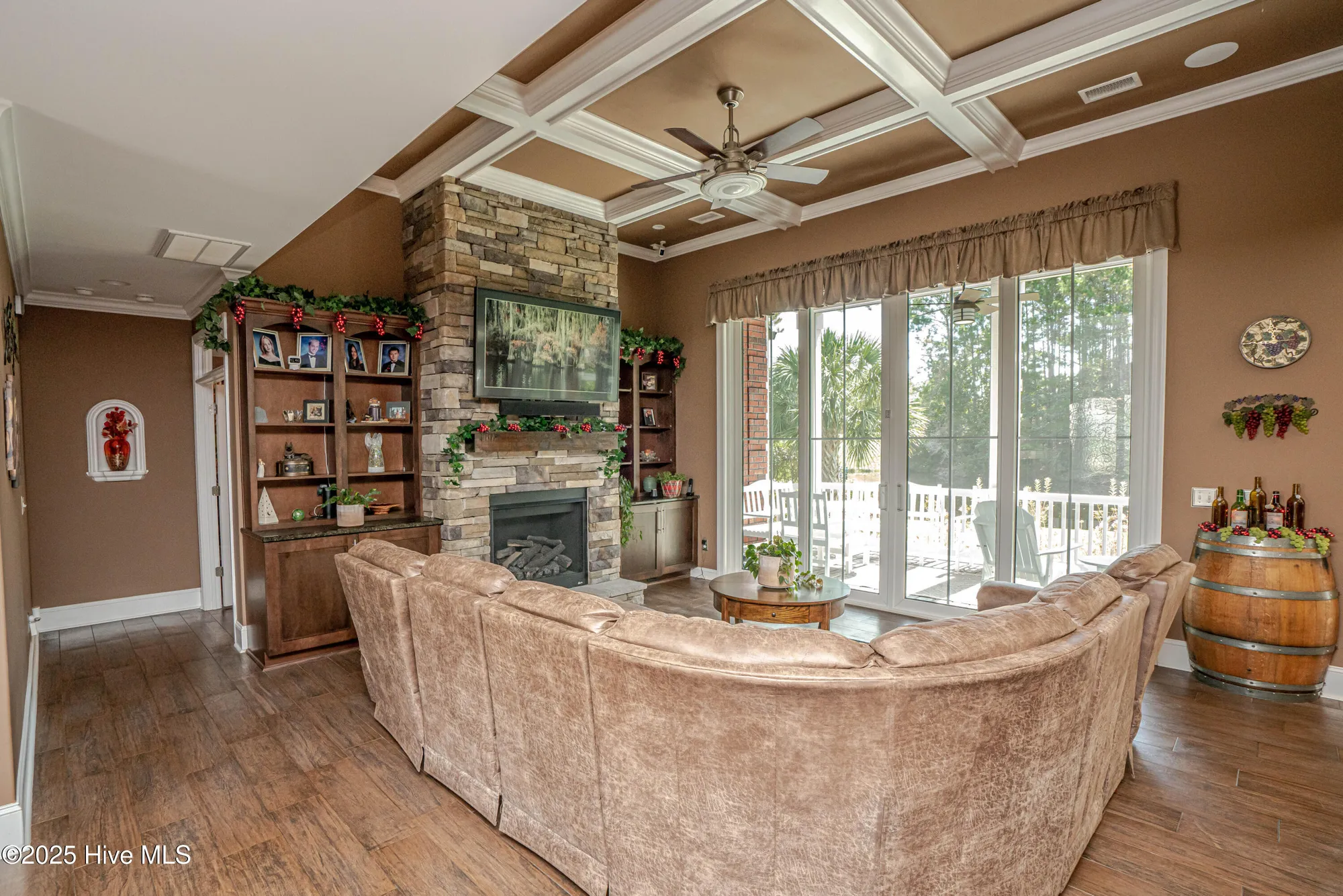 Property Slideshow image 15 of 104 | 562 westchester pl, Ocean Isle Beach, NC, 28469