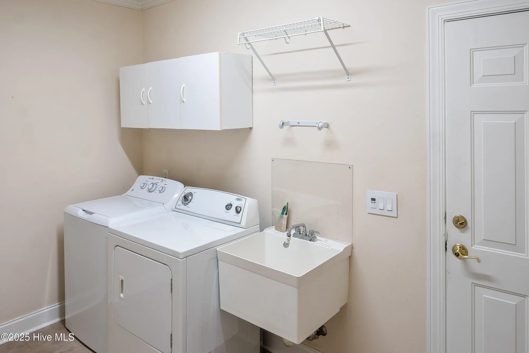 Property Slideshow image 16 of 43 | 1006 butler national ln, Wilmington, NC, 28411